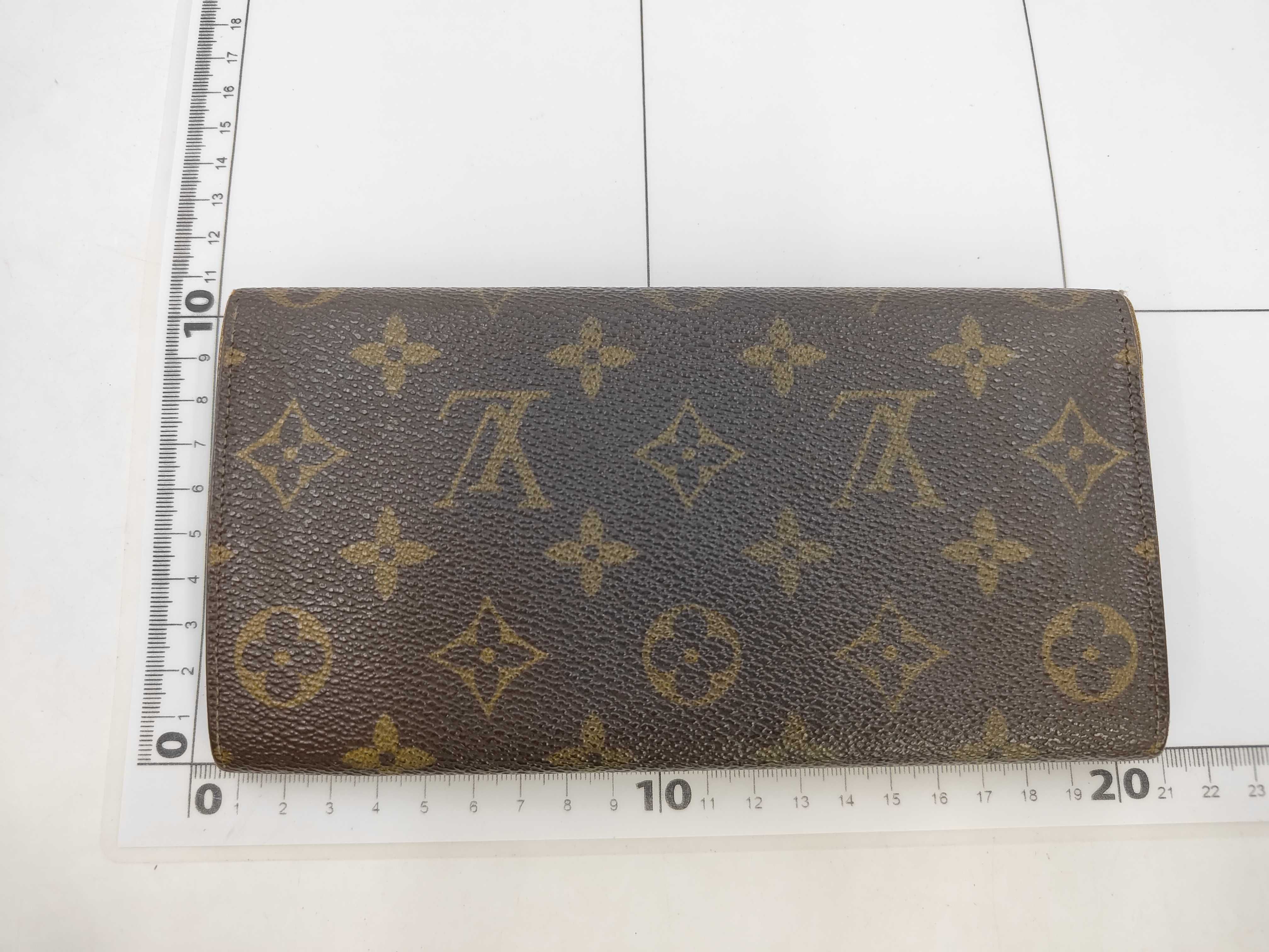 Monogram Old Portefeuille Sarah Wallet — view 2