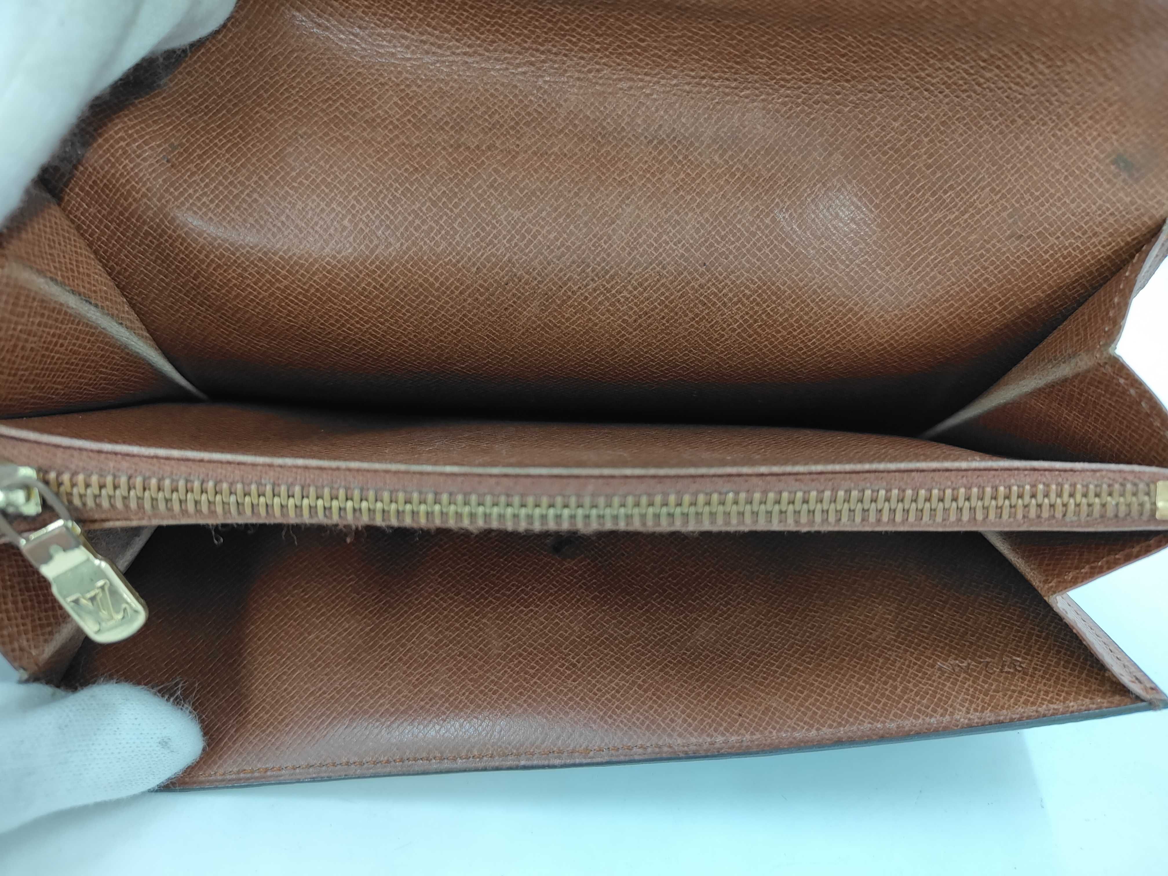 Monogram Old Portefeuille Sarah Wallet — view 11