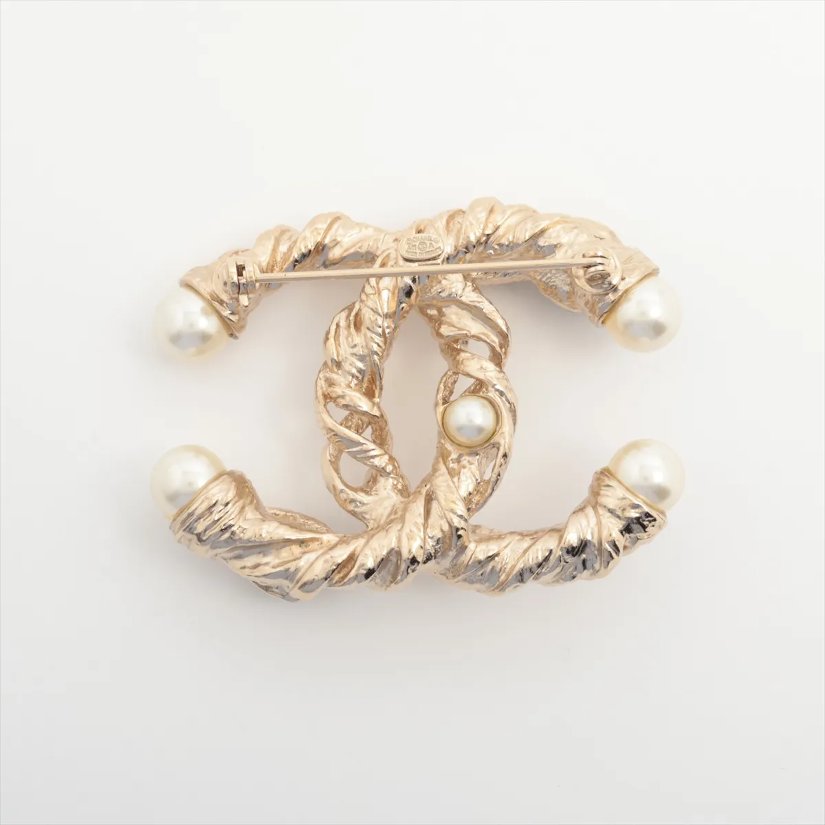 Cocomark A11A Brooch GP x Fake Pearl Champagne Gold — view 2