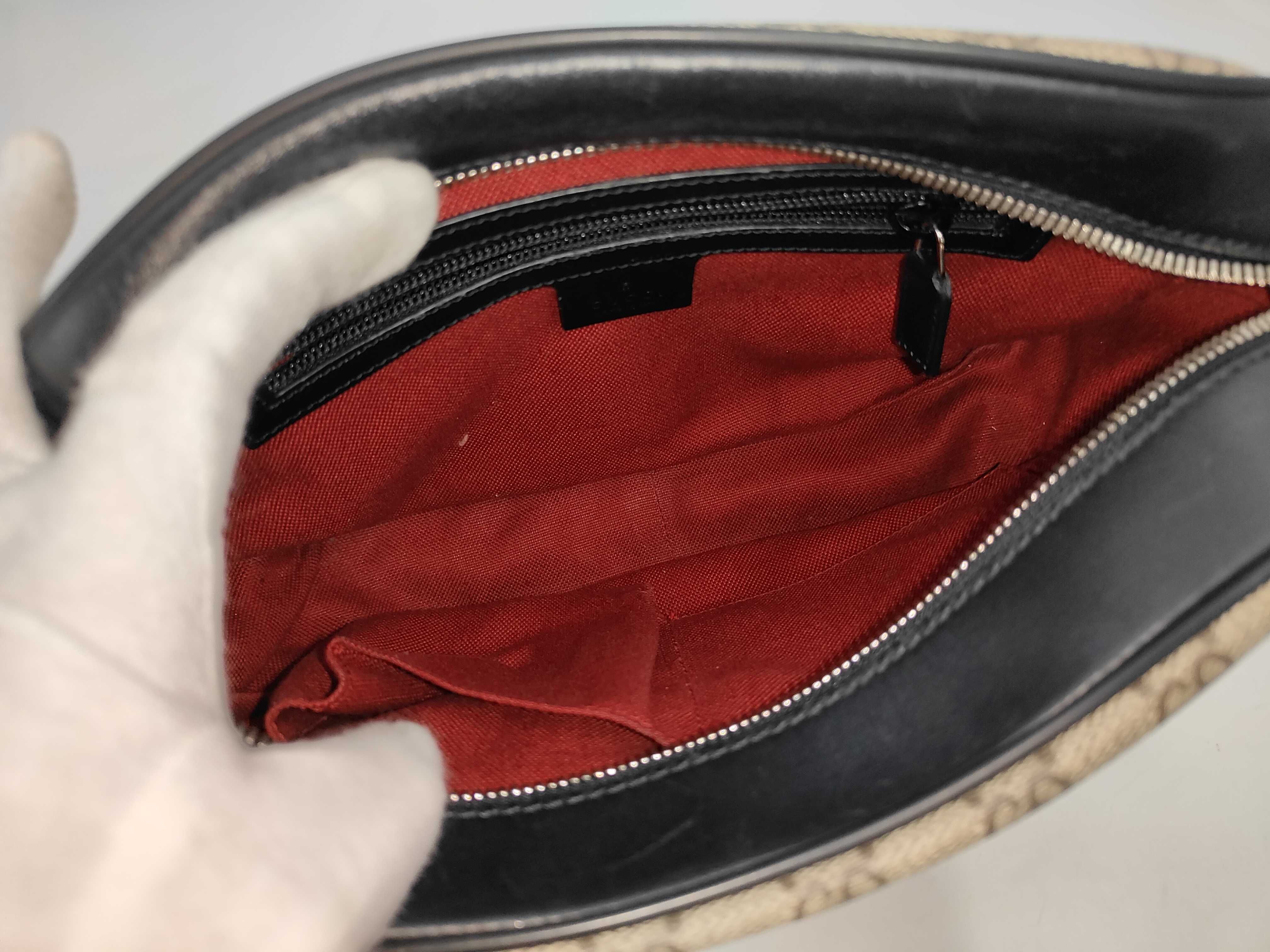 GG Supreme 387507 Camera Shoulder Bag — view 9
