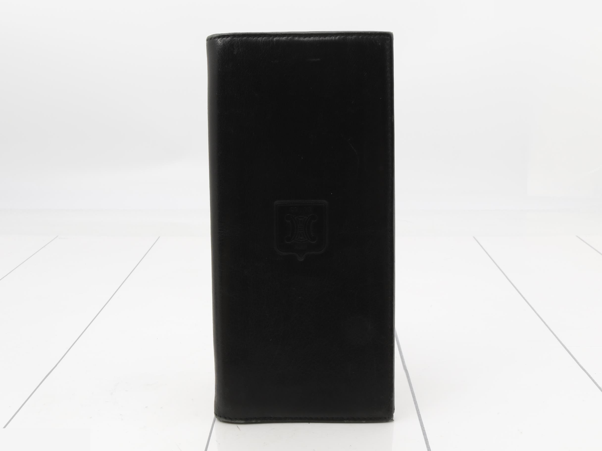 Black wallet