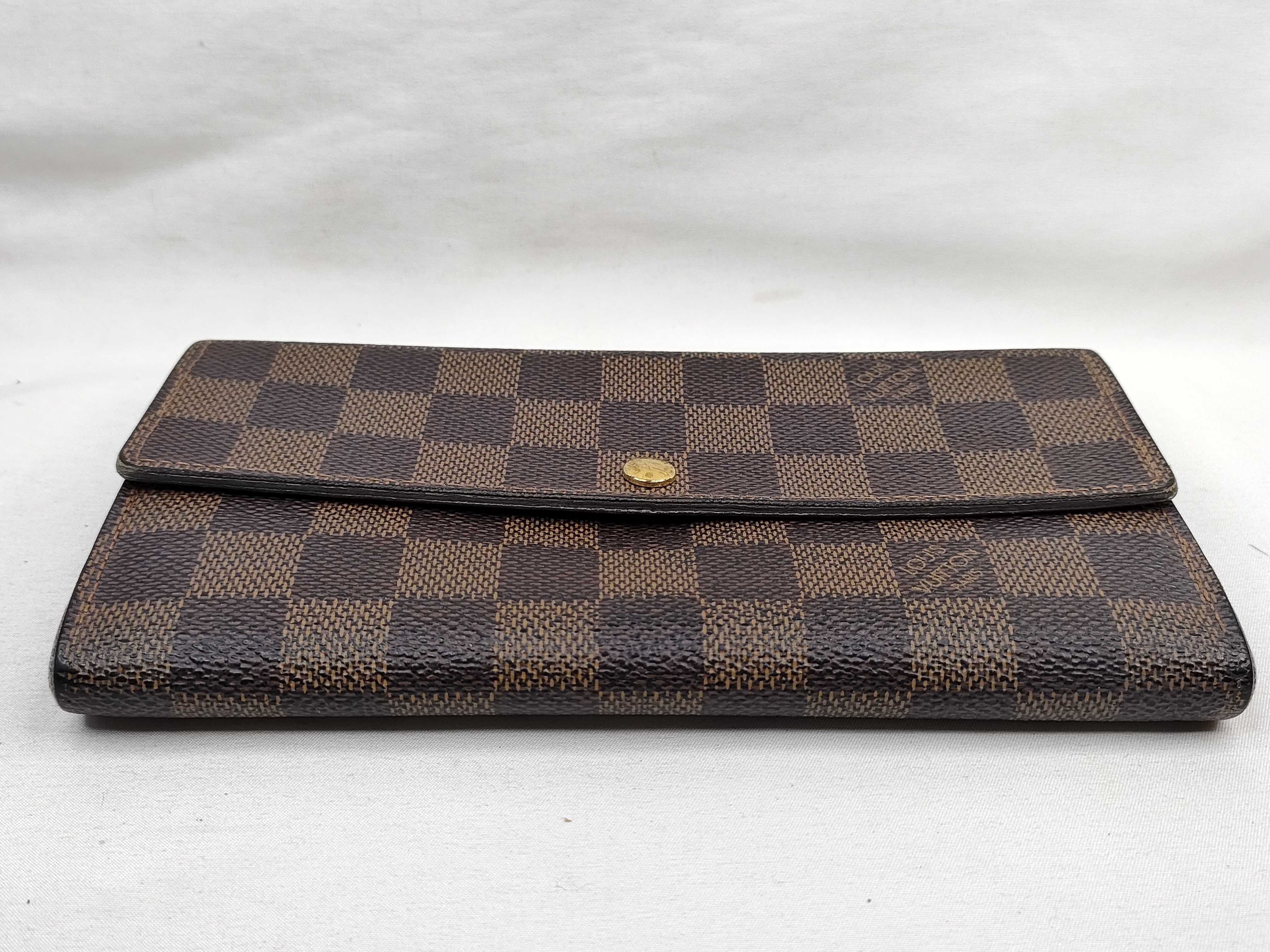 Damier Louis Vuitton Damier Portefeuille Sarah Wallet — view 4