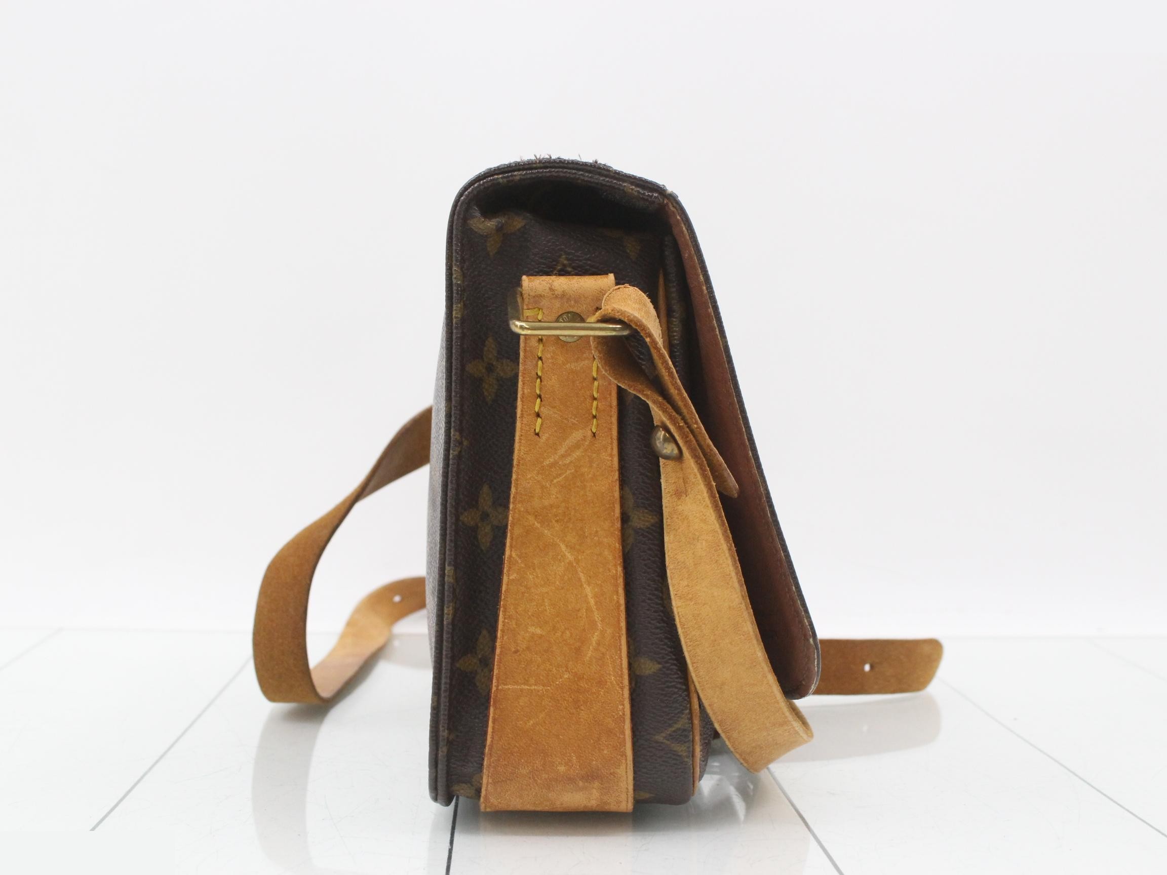Cartouchiere MM Monogram — view 4