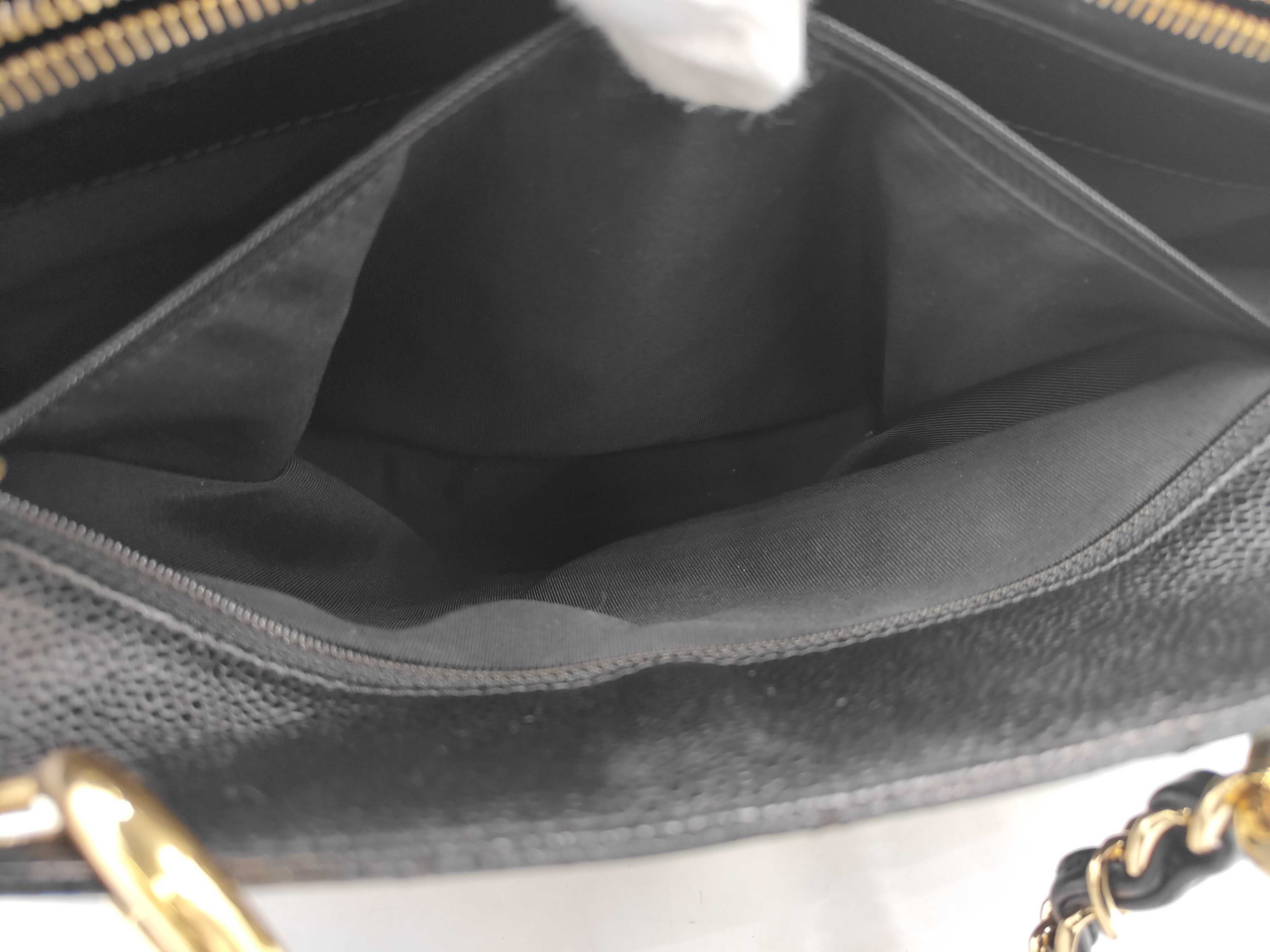 GST Caviar Skin Chain Tote Bag Shoulder Bag — view 14