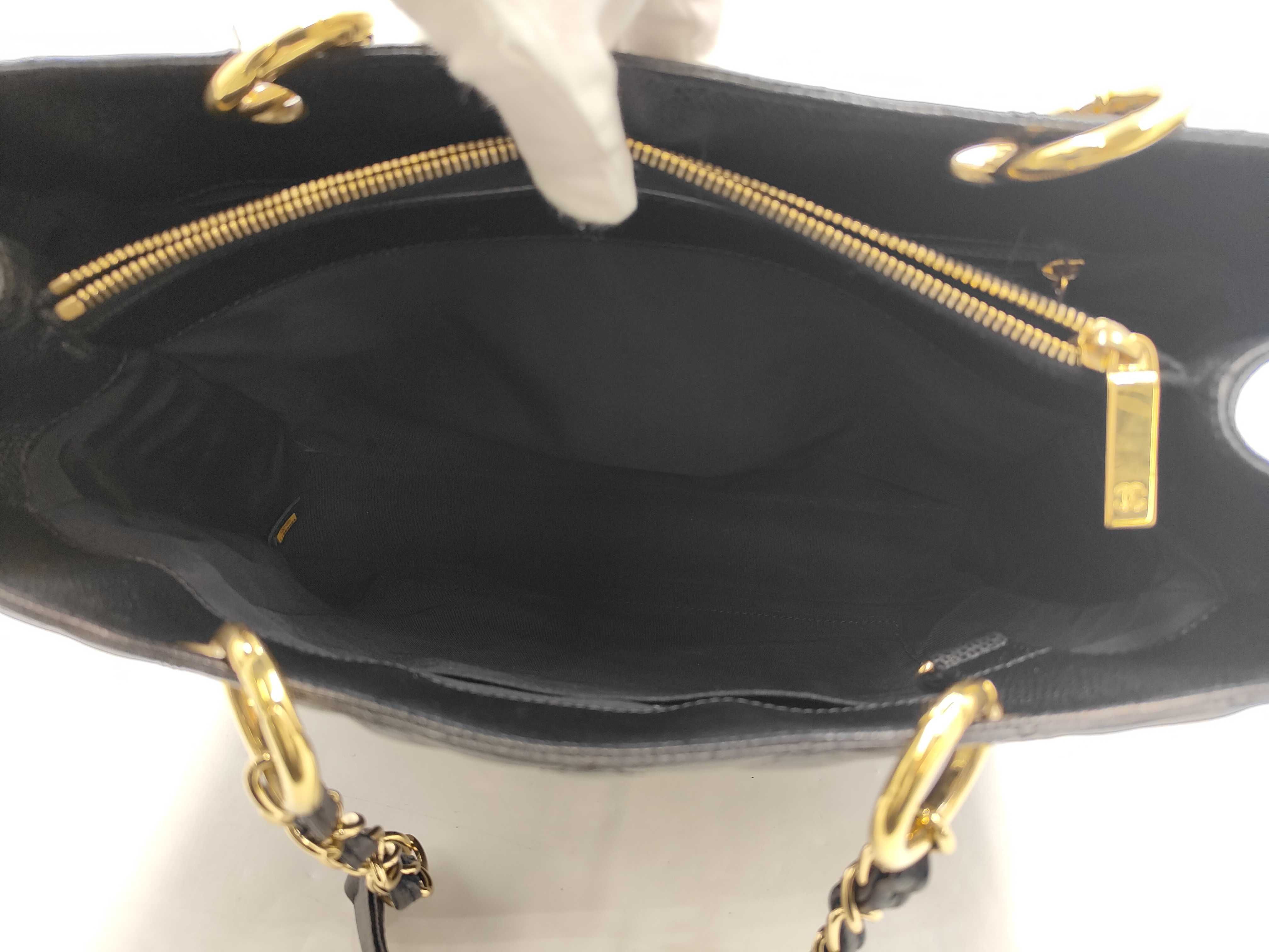 GST Caviar Skin Chain Tote Bag Shoulder Bag — view 10
