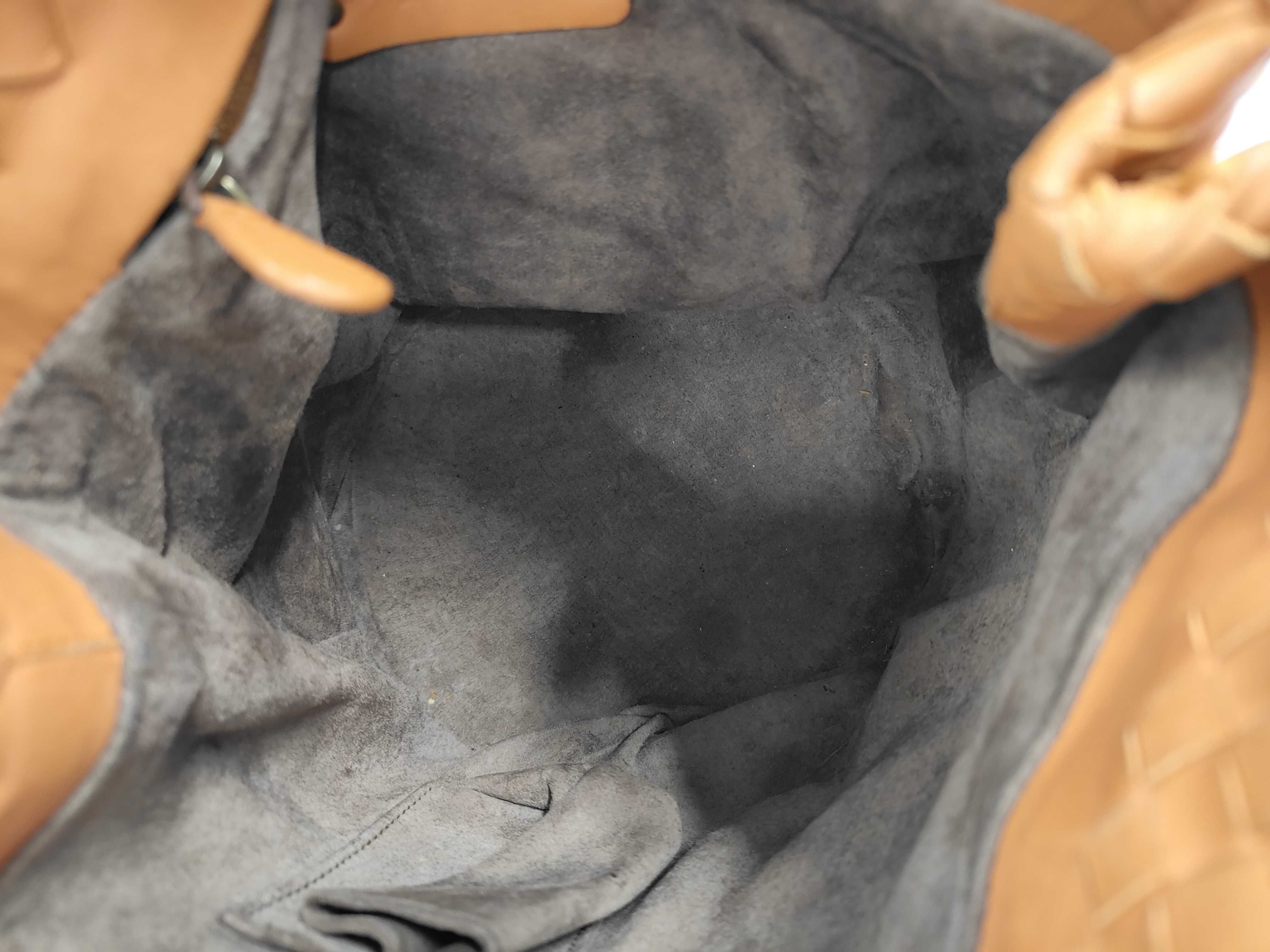 Leather Intrecciato Bucket Handbag — view 7