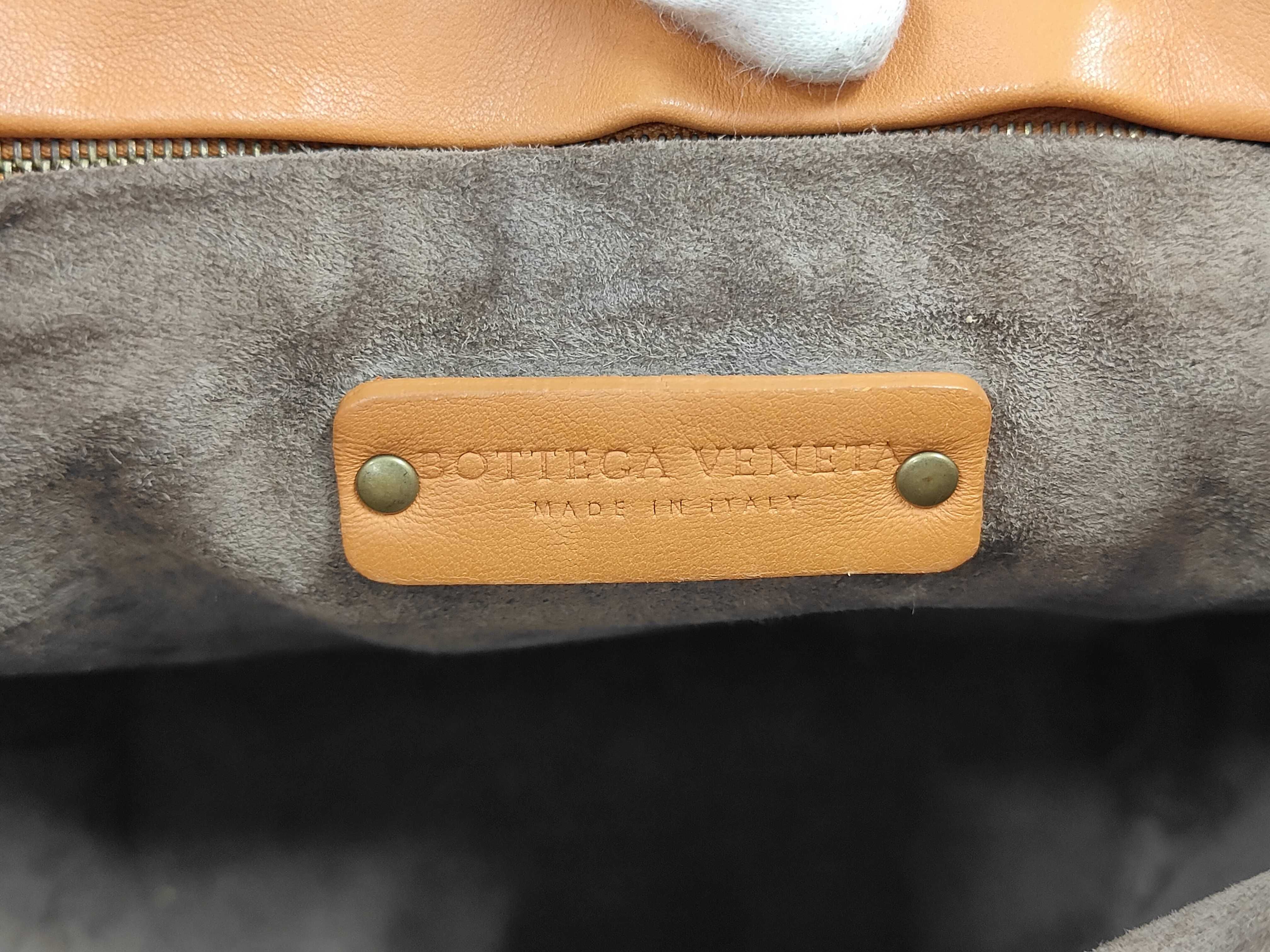 Leather Intrecciato Bucket Handbag — view 8