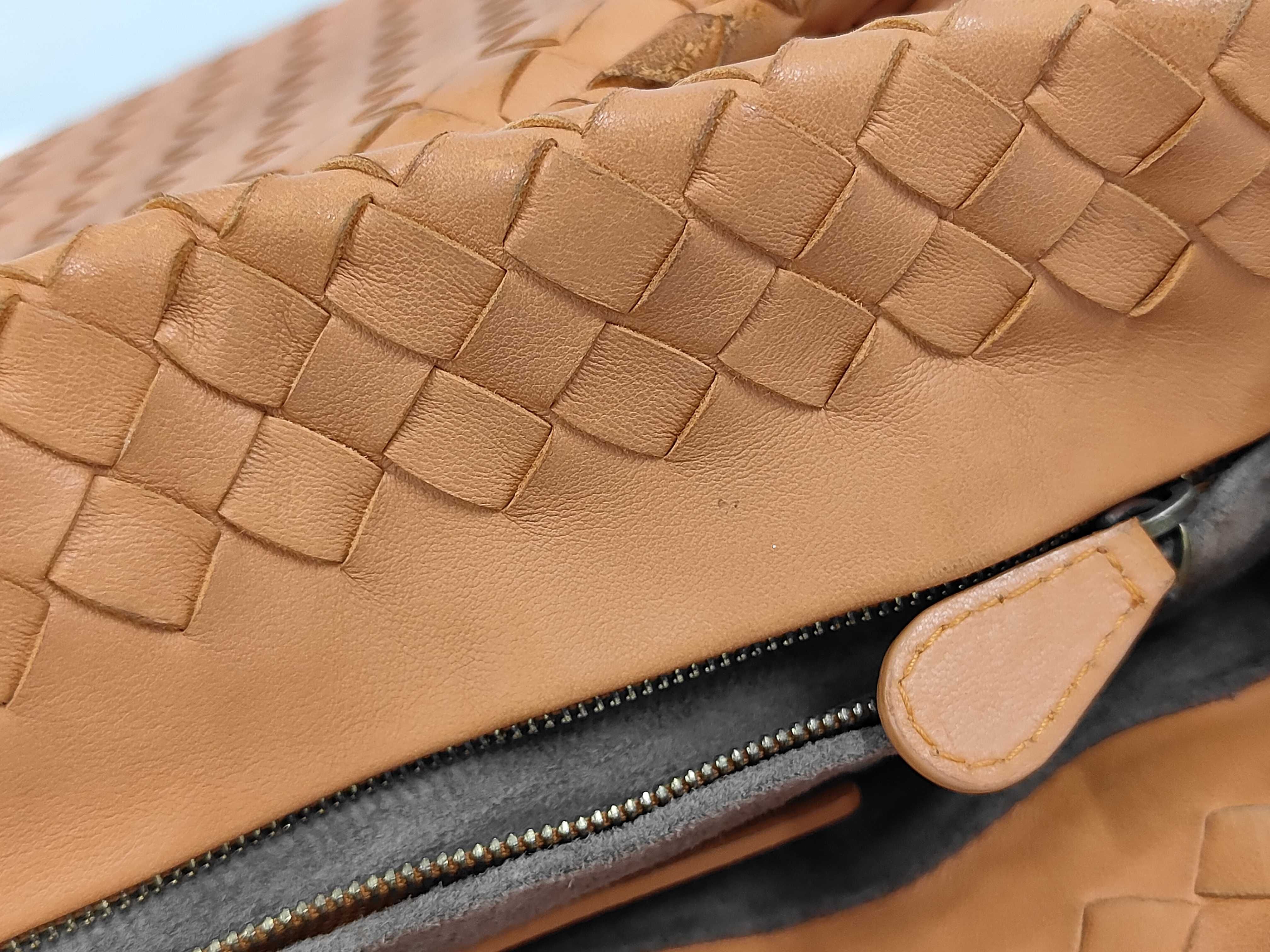 Leather Intrecciato Bucket Handbag — view 9