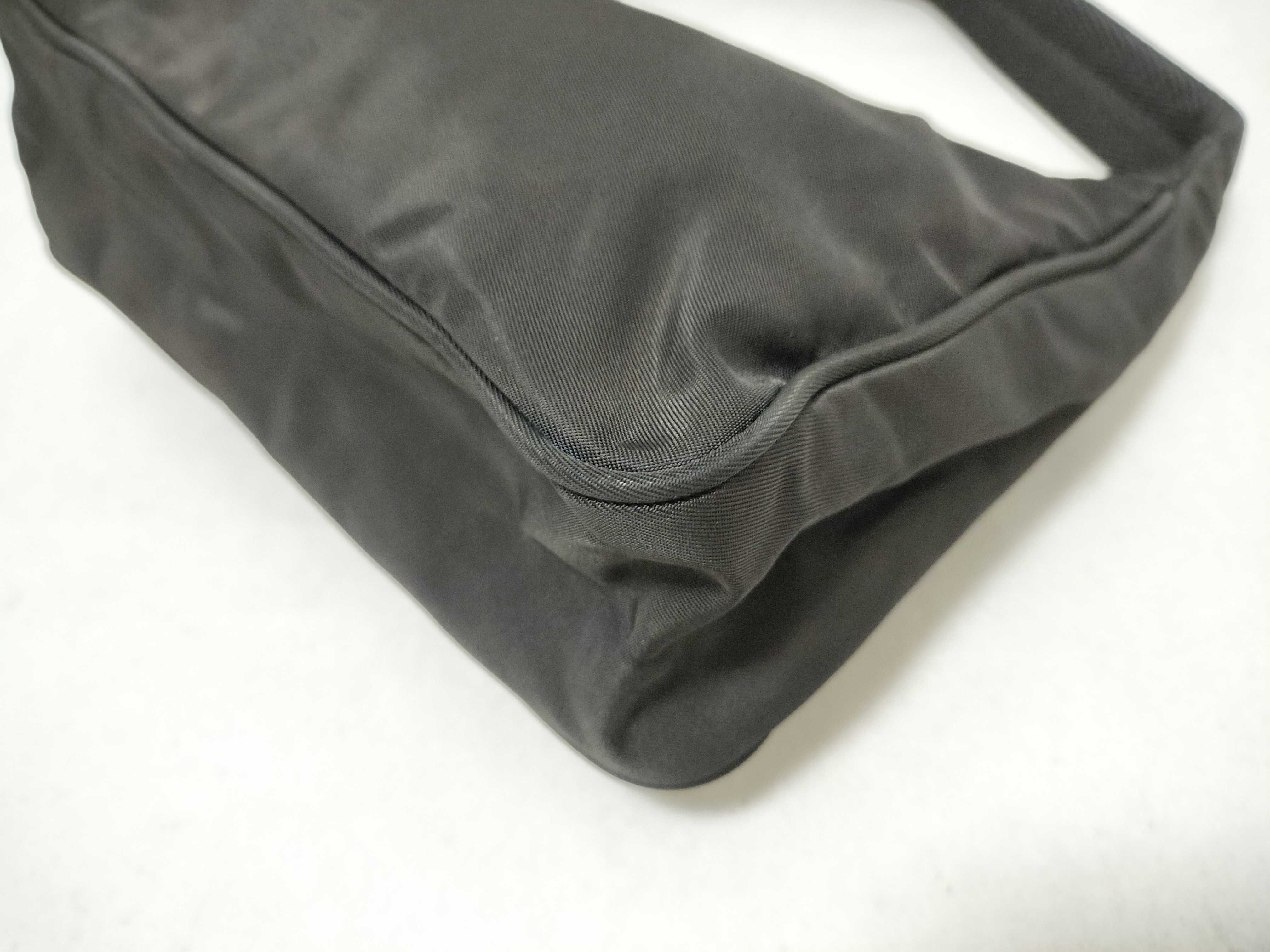 MV519 Handbag with LANPO Engraving — view 7