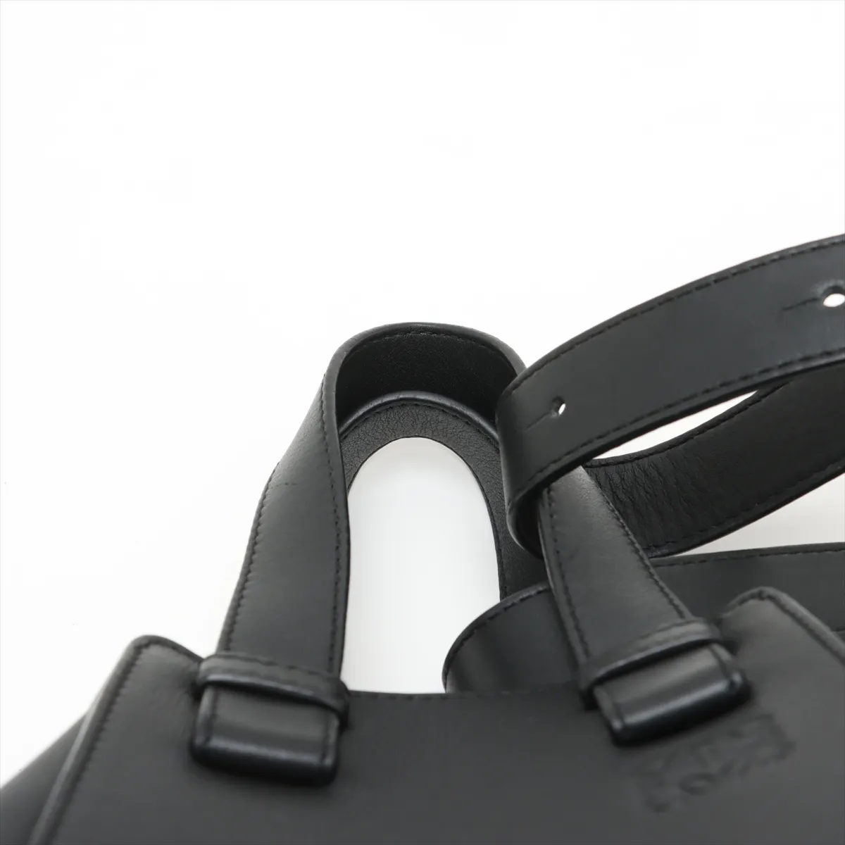 Hammock Medium Leather 2WAY Handbag Black — view 6