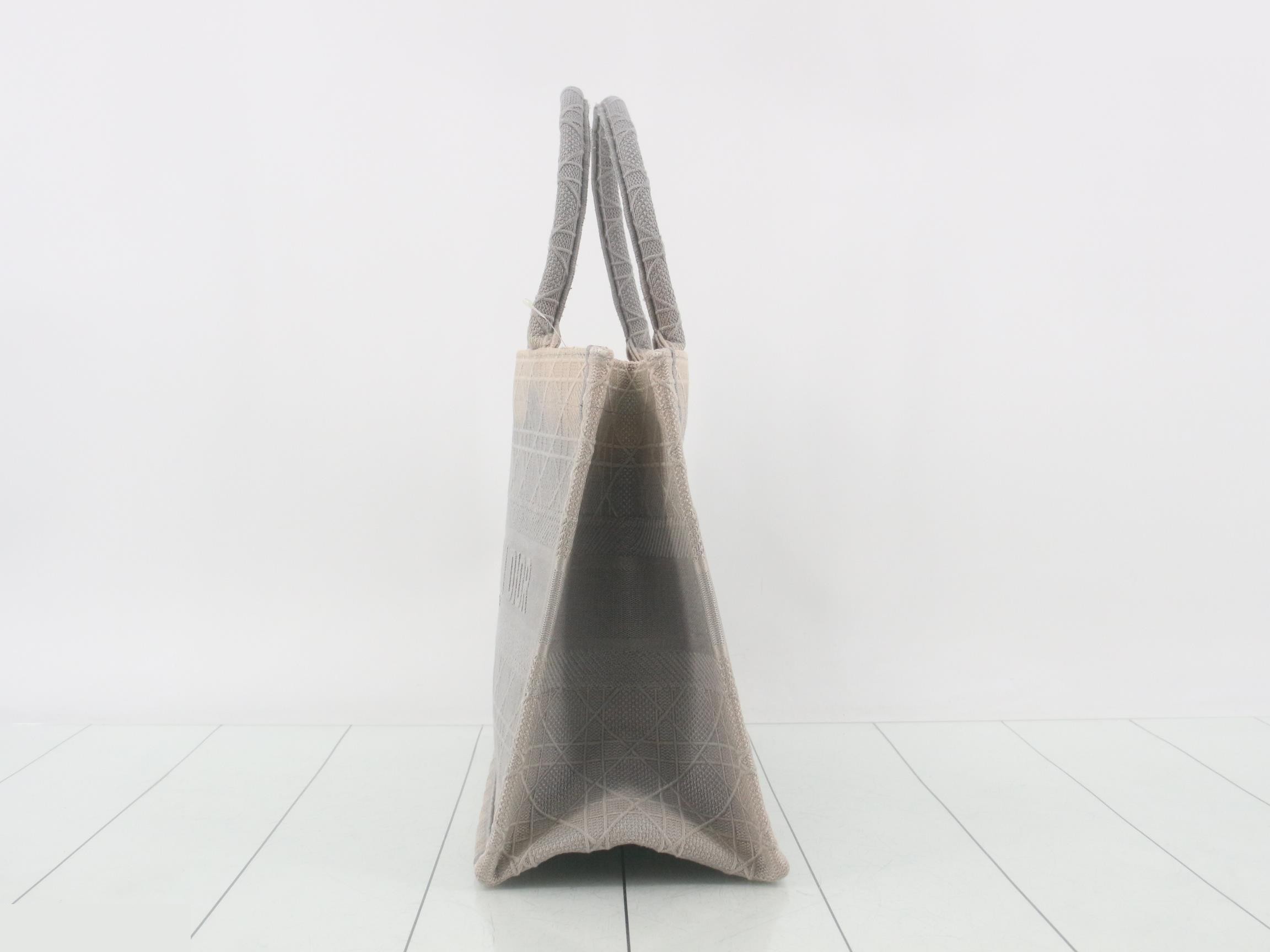 Book Tote — view 3