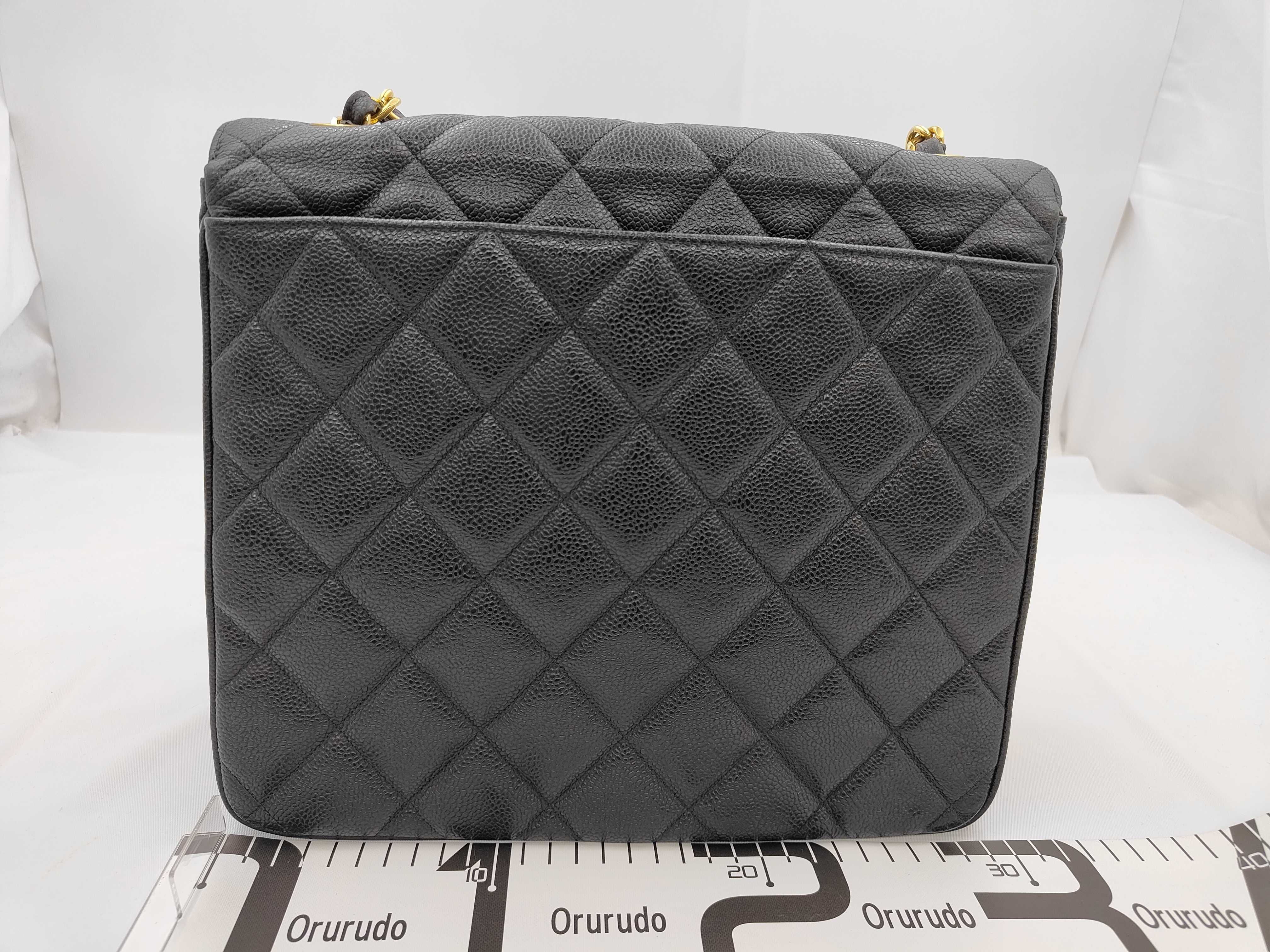 Matelassé Caviar Skin Chain Shoulder Bag, Black with Gold Hardware, 3062081 (Serial Number 3) — view 2