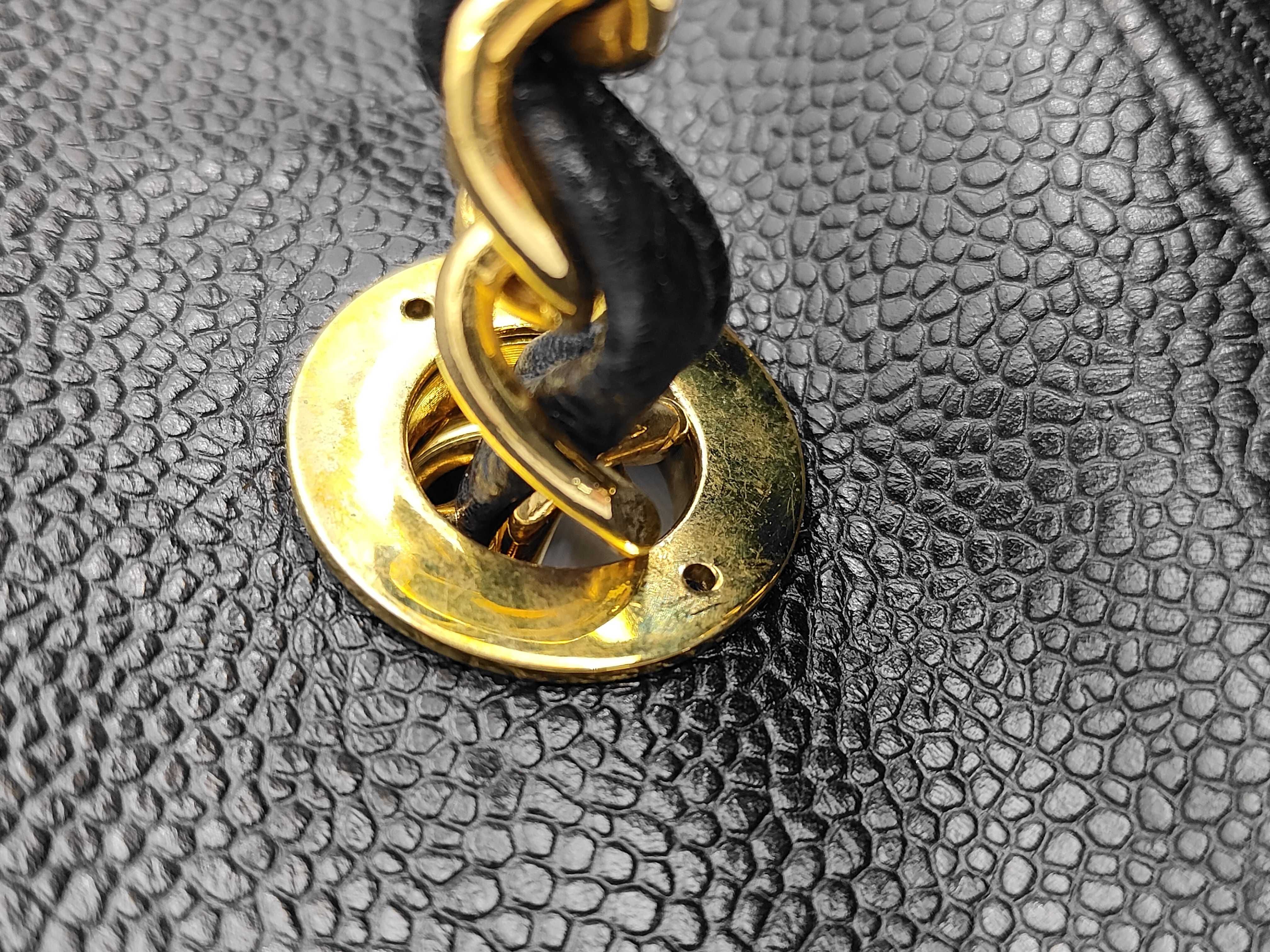 Matelassé Caviar Skin Chain Shoulder Bag, Black with Gold Hardware, 3062081 (Serial Number 3) — view 7