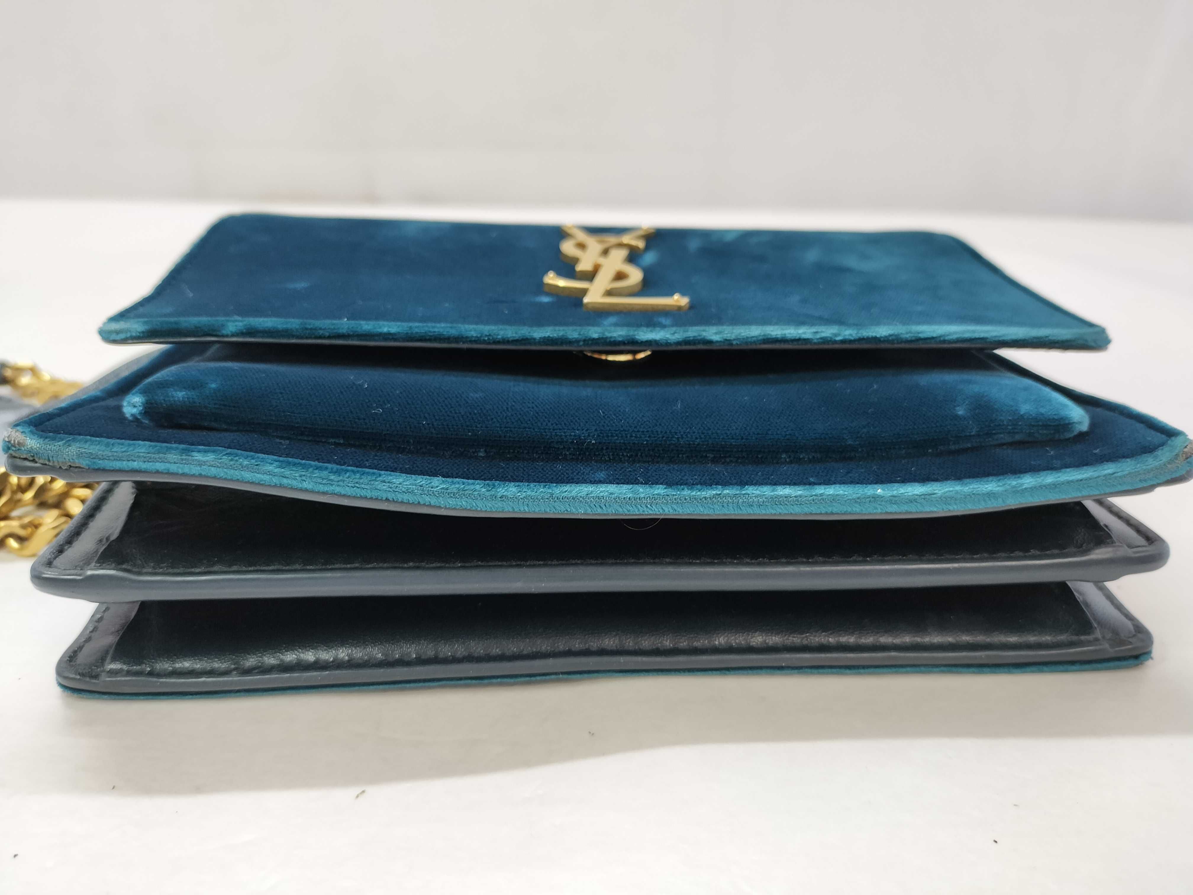 SUNSET Velvet Chain Shoulder Bag Blue Shoulder Bag — view 13