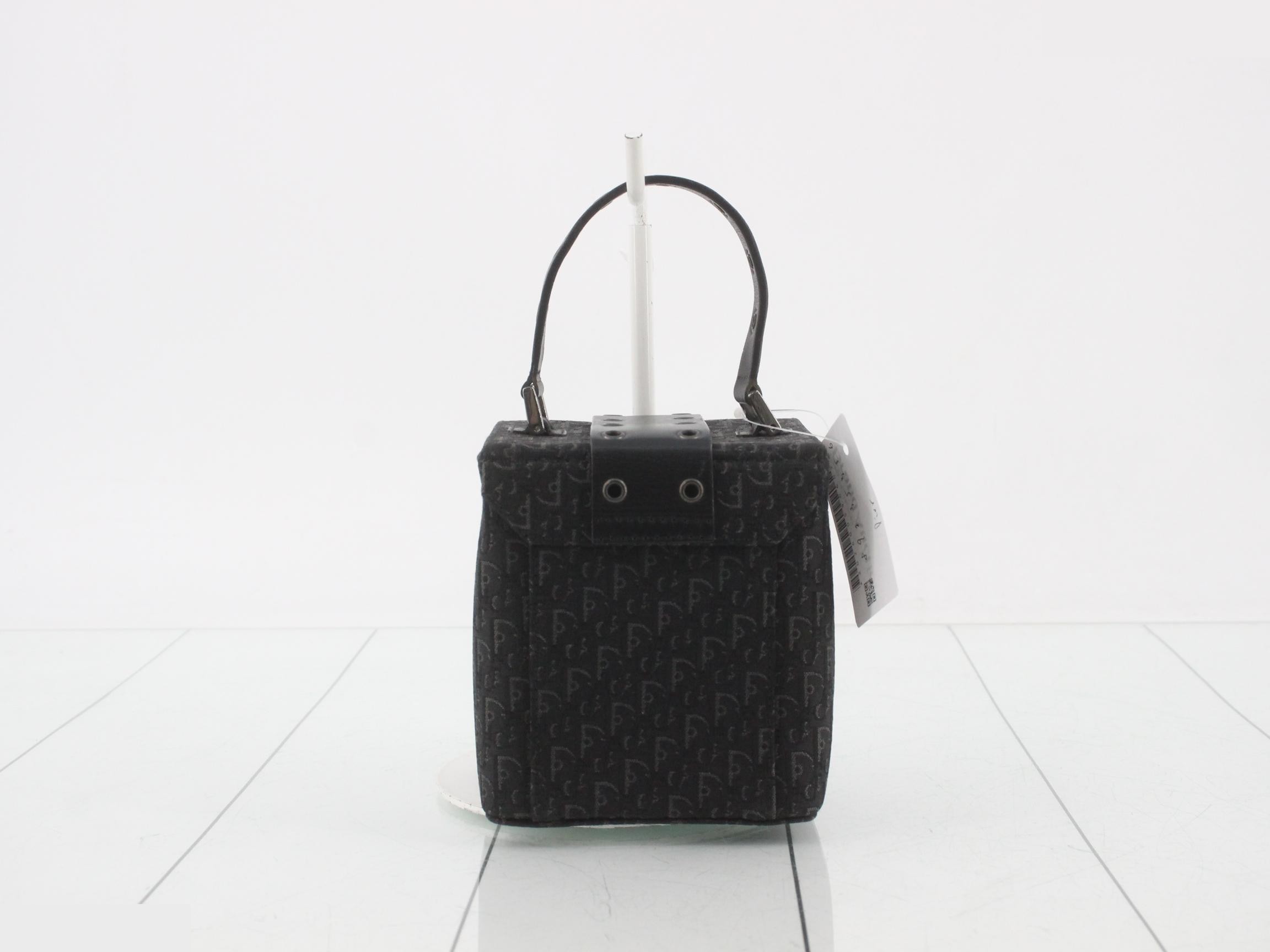 Trotter Street Chic Handbag — view 2