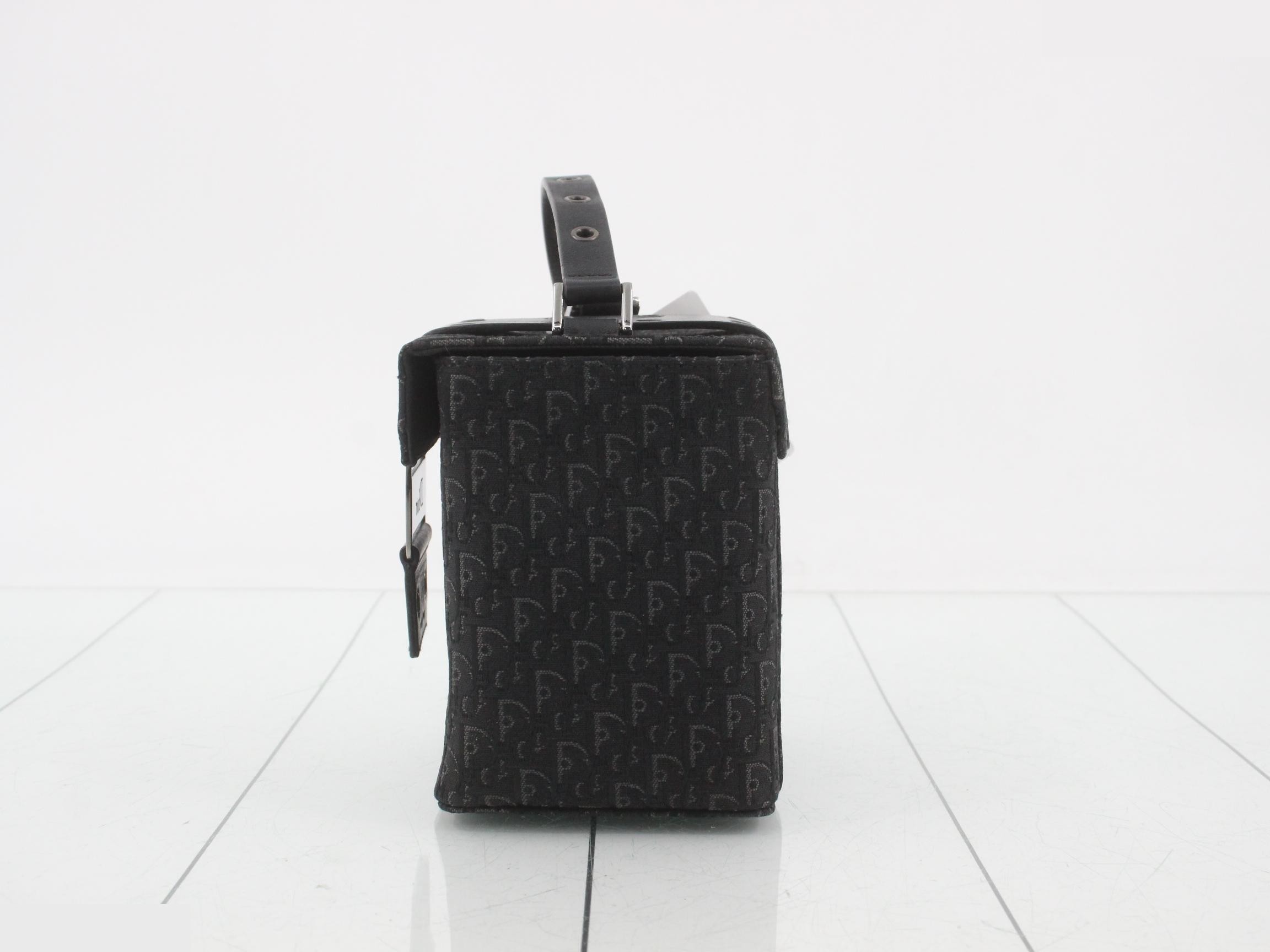 Trotter Street Chic Handbag — view 3