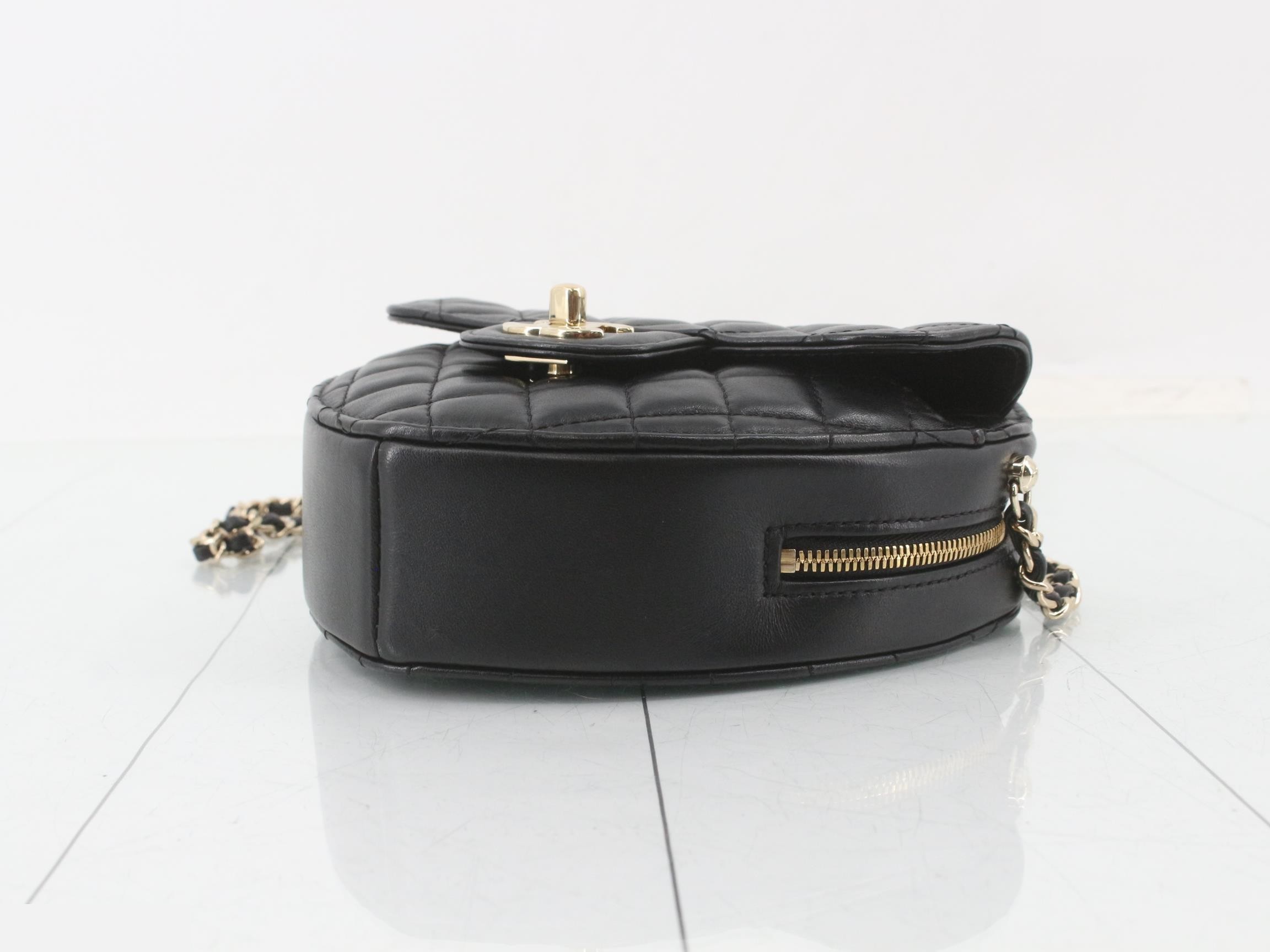 Matelassé Heart Lambskin Coco Mark Chain Shoulder Bag — view 6