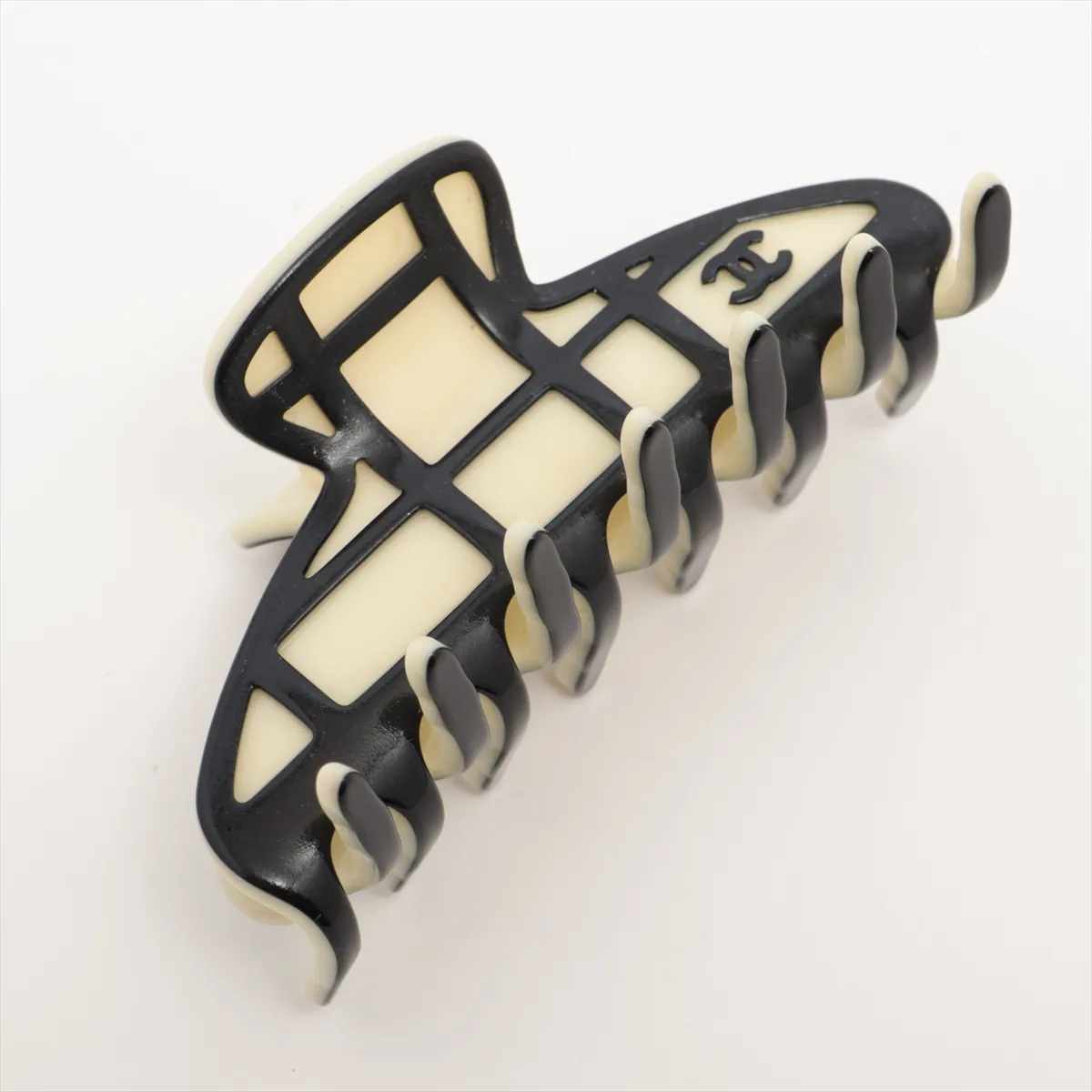 Coco Mark 08A Hair Clip, Resin, White x Black. Shows signs of wear, including — view 2