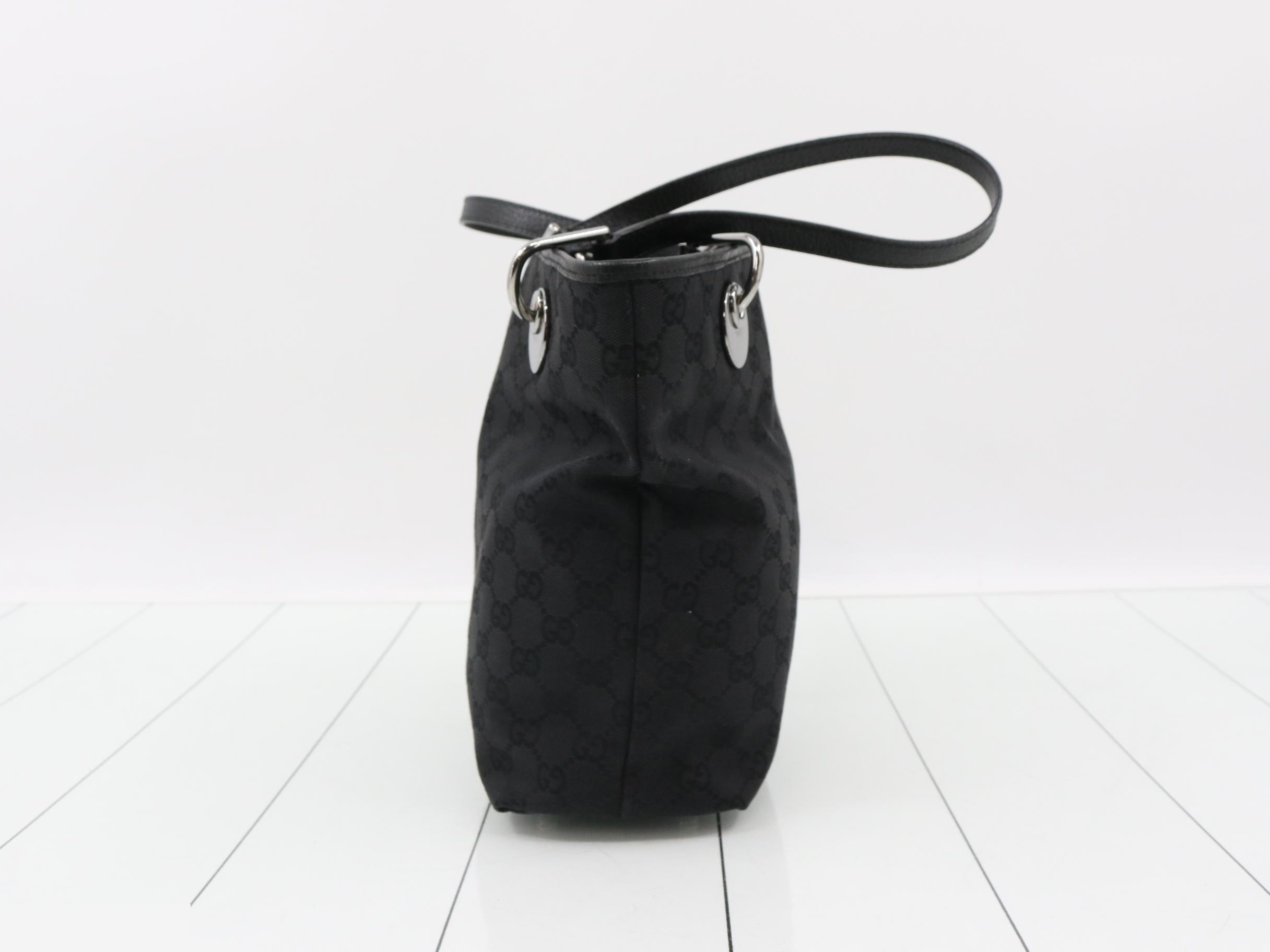 Canvas Shoulder Bag, Noir (Black), 120840, 00240 — view 3