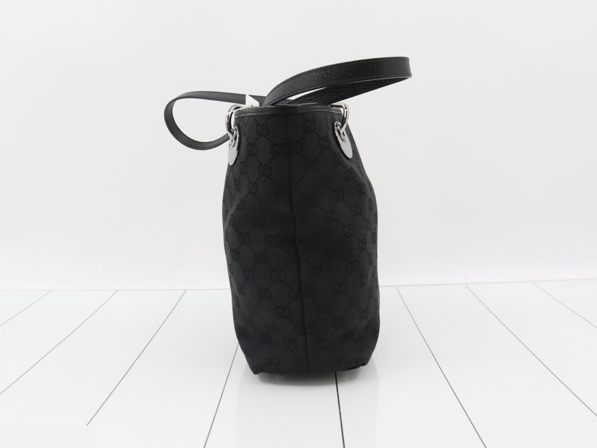 Canvas Shoulder Bag, Noir (Black), 120840, 00240 — view 4
