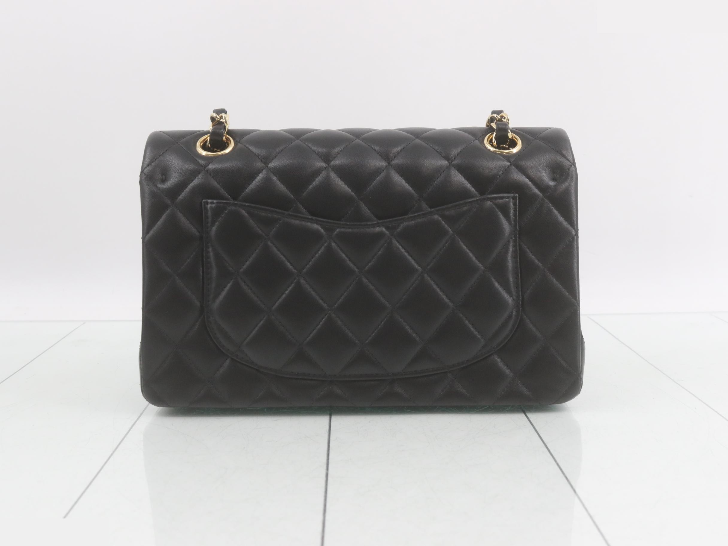 Matelassé (bag) - Shoulder bag — view 2