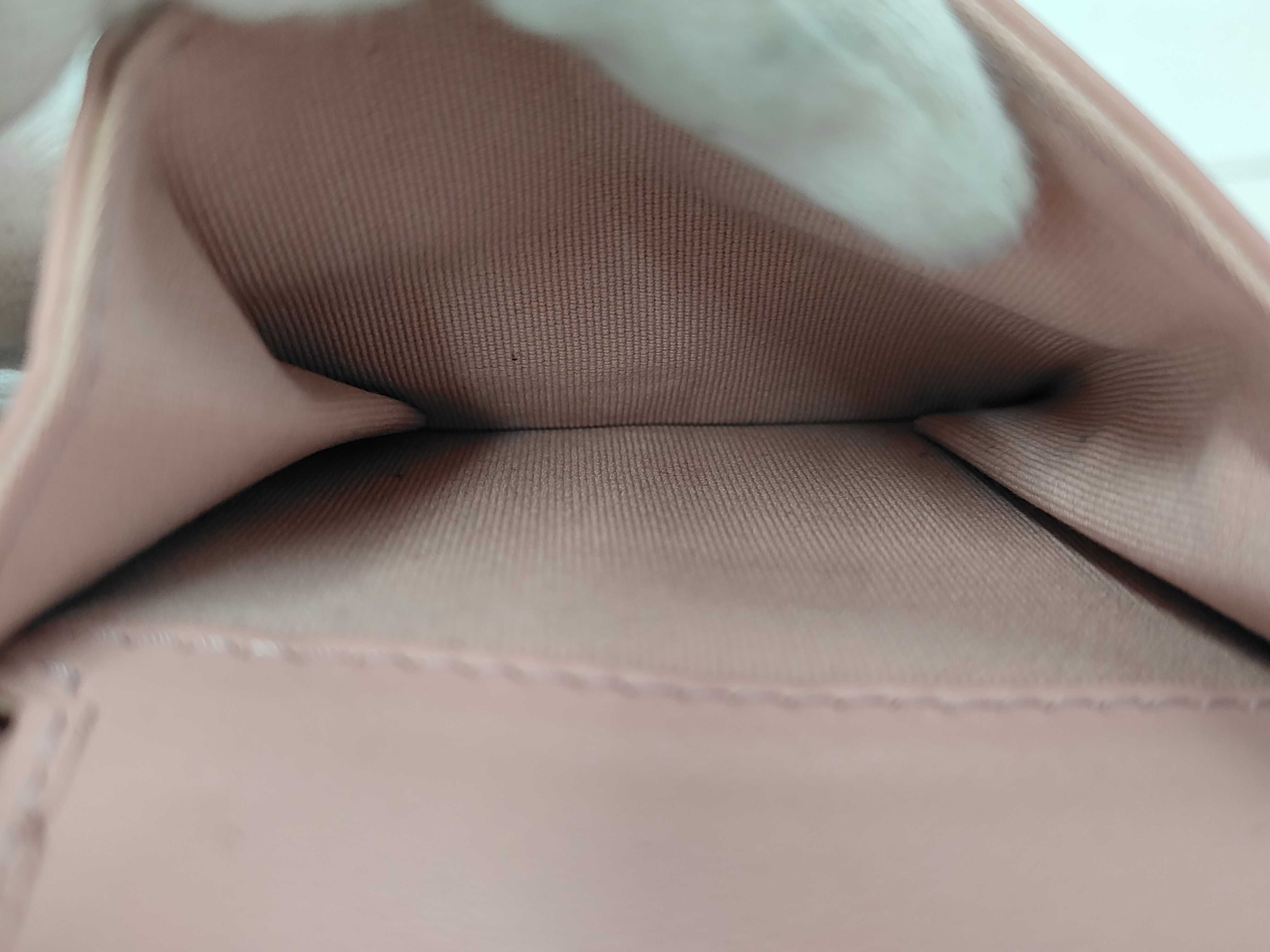 Matelassé Caviar Skin Bi-fold Wallet, Pink — view 12