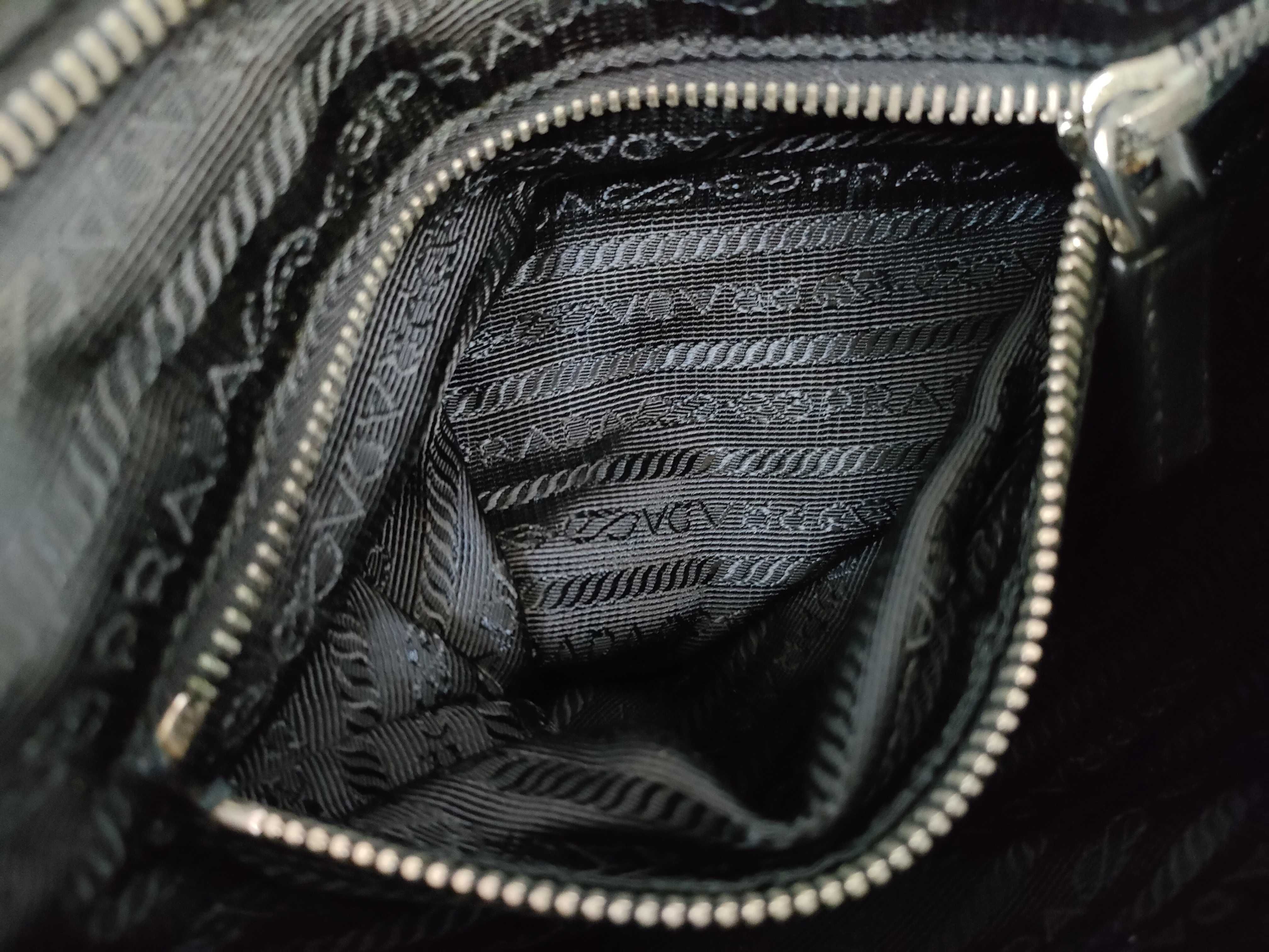 Nylon Prada Messenger Bag Triangle Logo Black Shoulder Bag — view 11