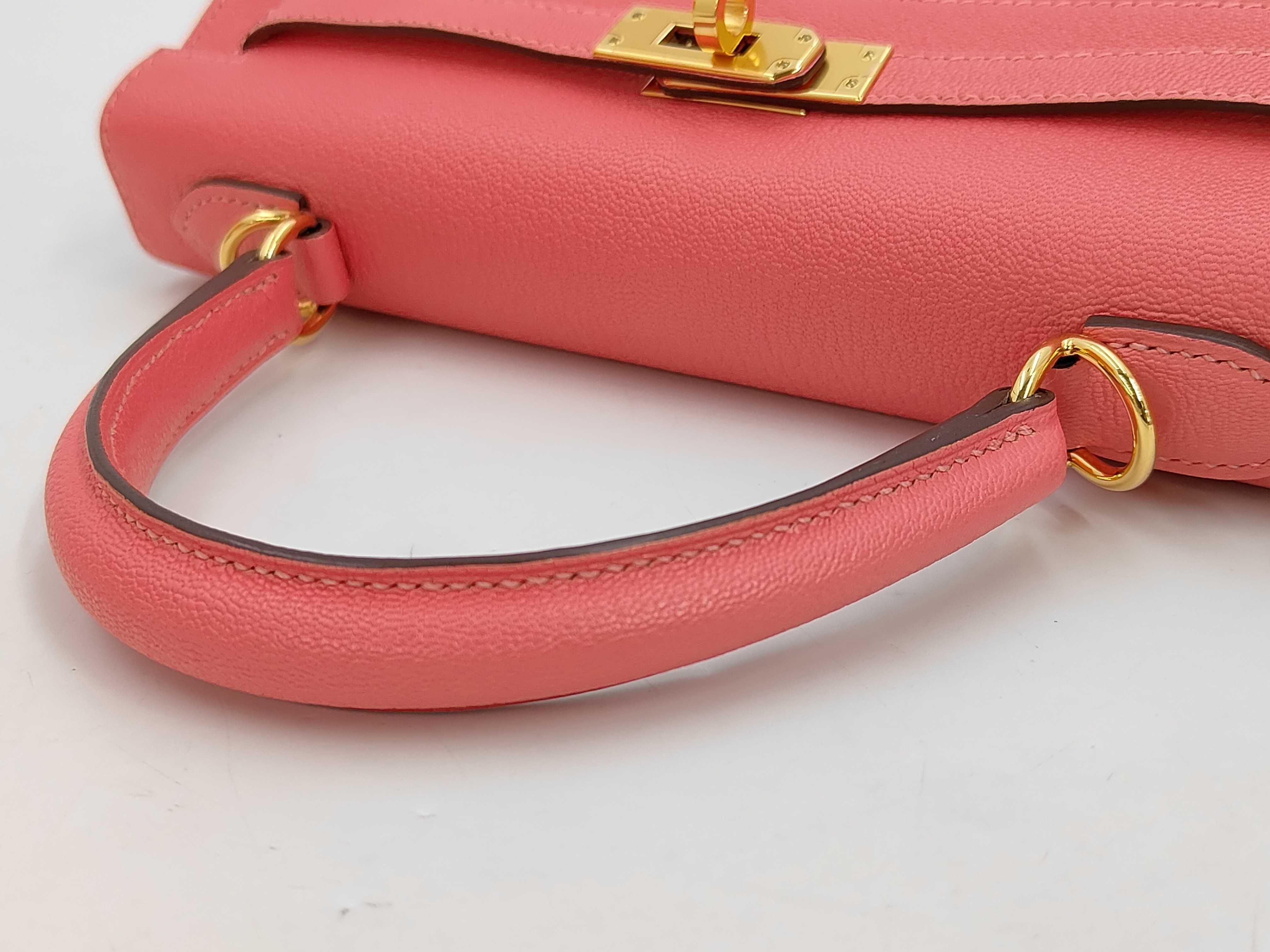Kelly 25, external stitching, D stamp, Chevre leather, Rose Azalee, Gold Diameter (GD) handbag — view 3