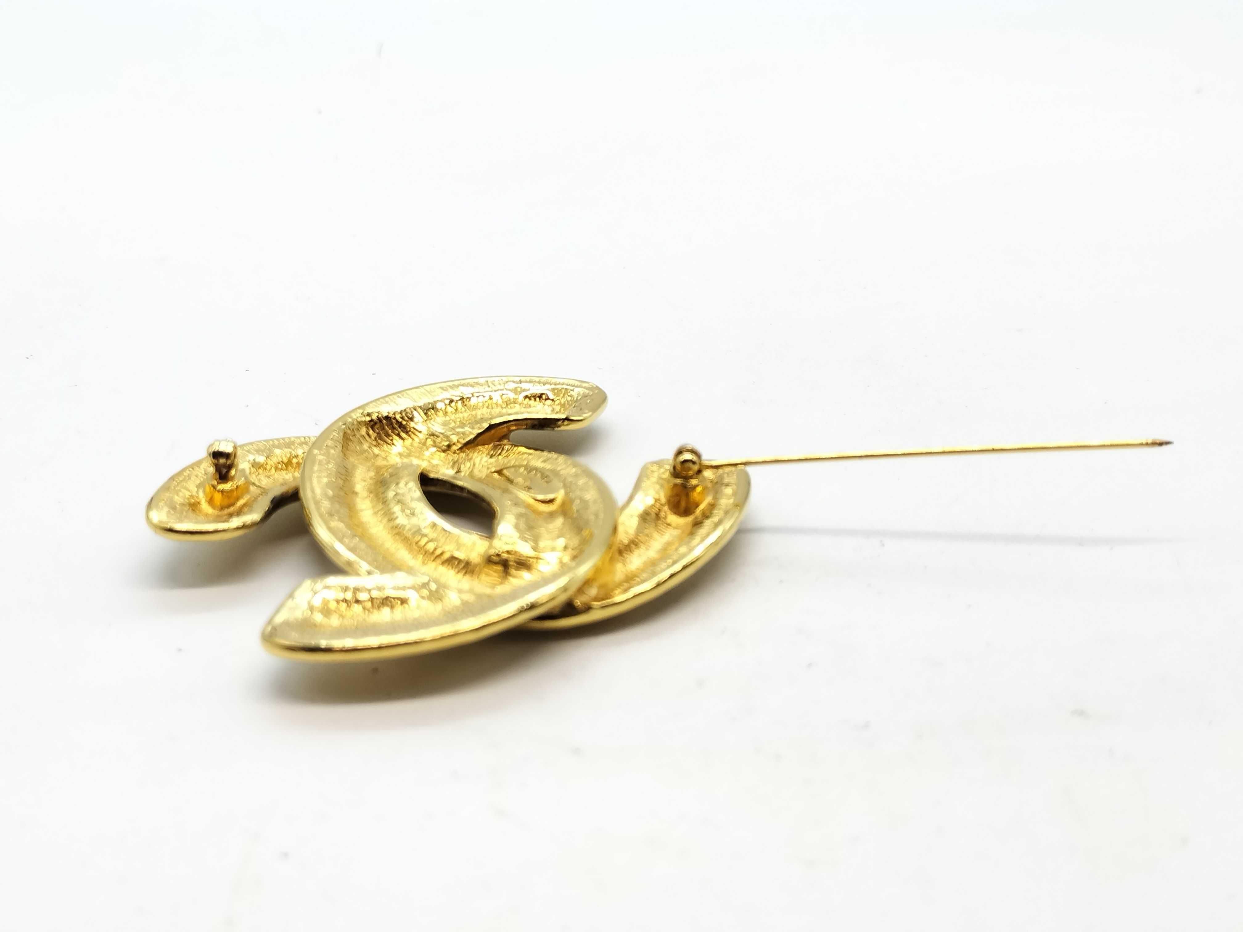 Matelassé Coco Mark Matelassé Brooch — view 4