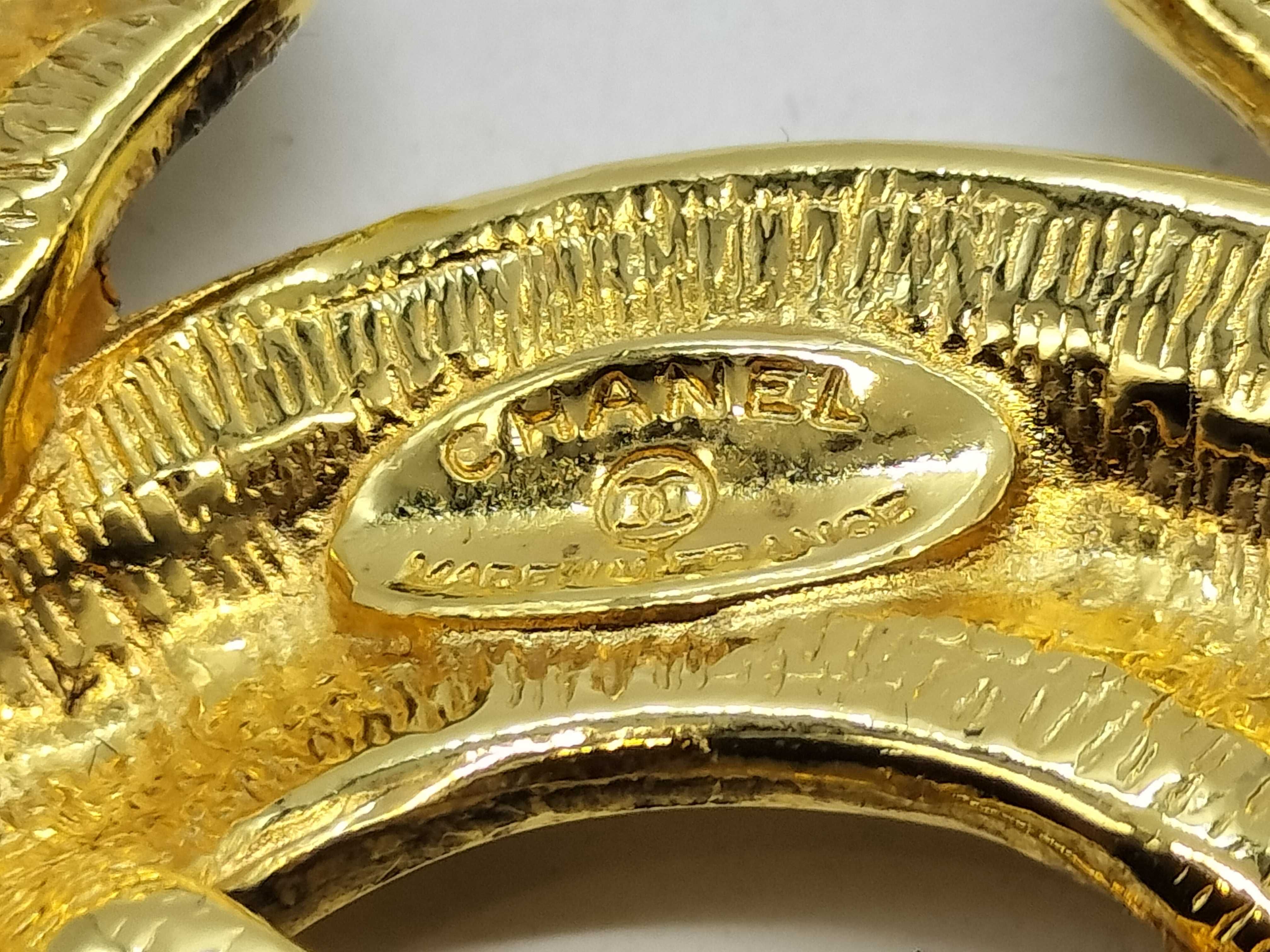 Matelassé Coco Mark Matelassé Brooch — view 5