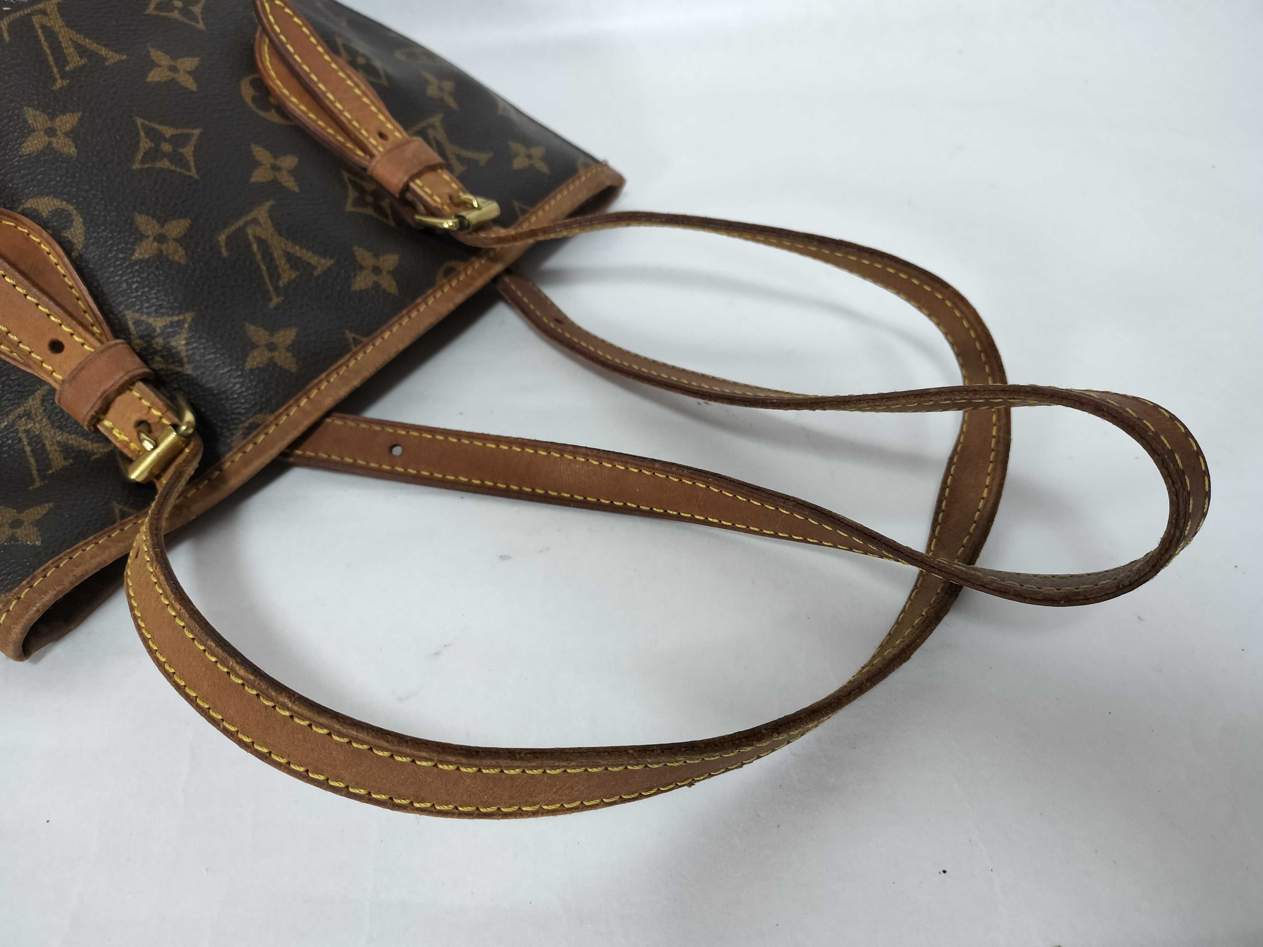 Monogram Bucket PM AR0998 Handbag — view 3