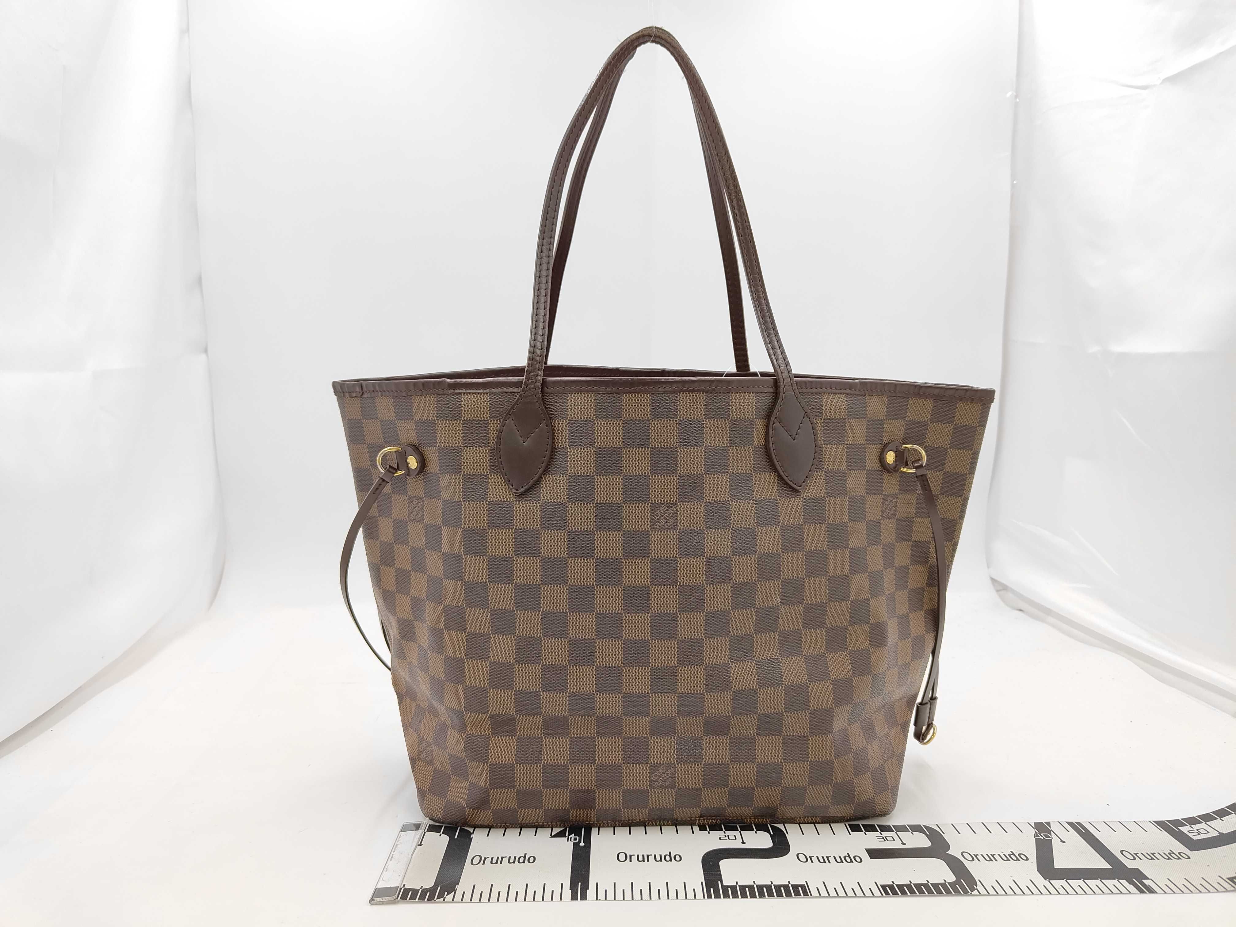Damier Neverfull MM Tote Bag — view 2