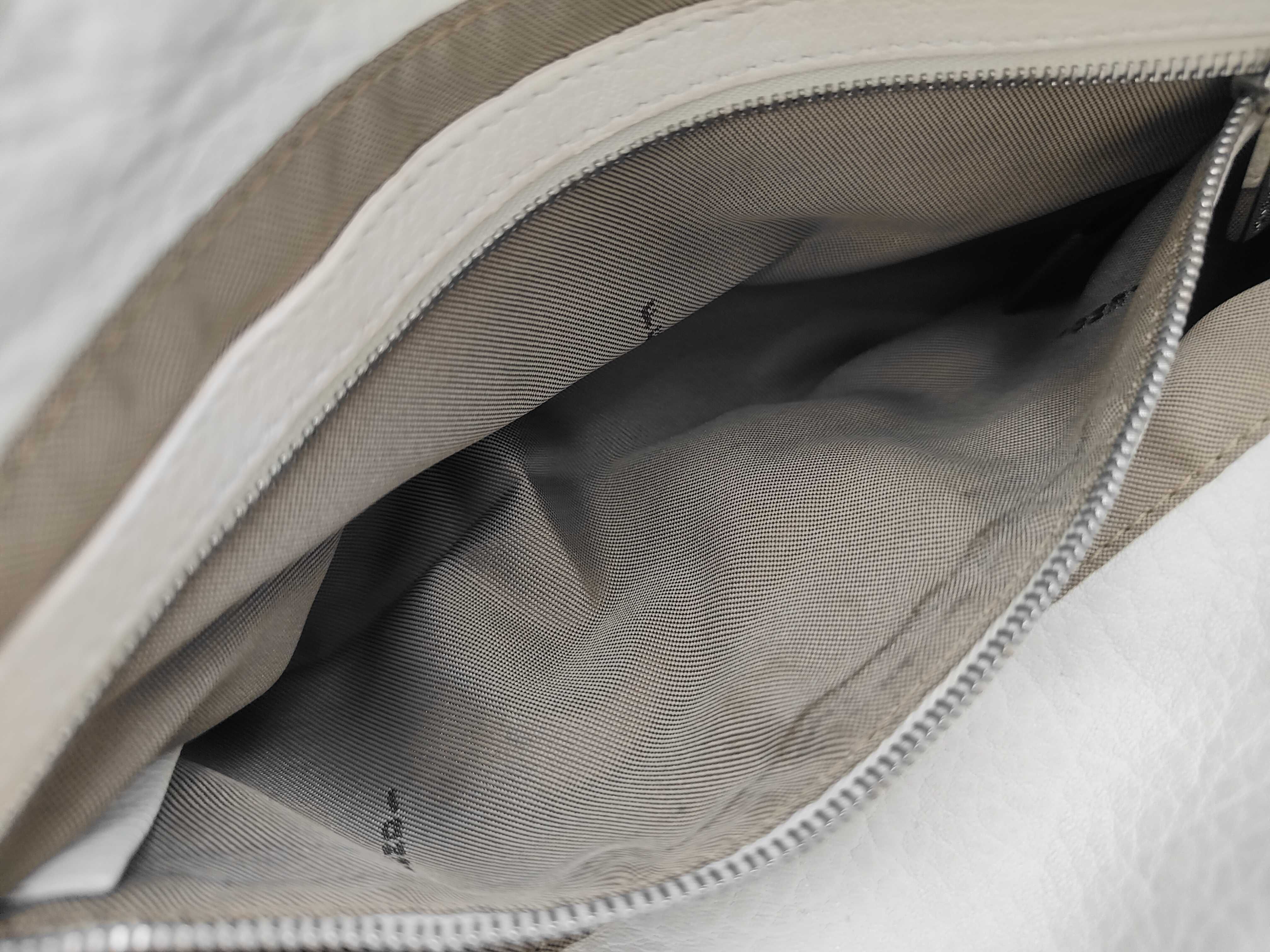 Mamma Bucket Shoulder Bag — view 9