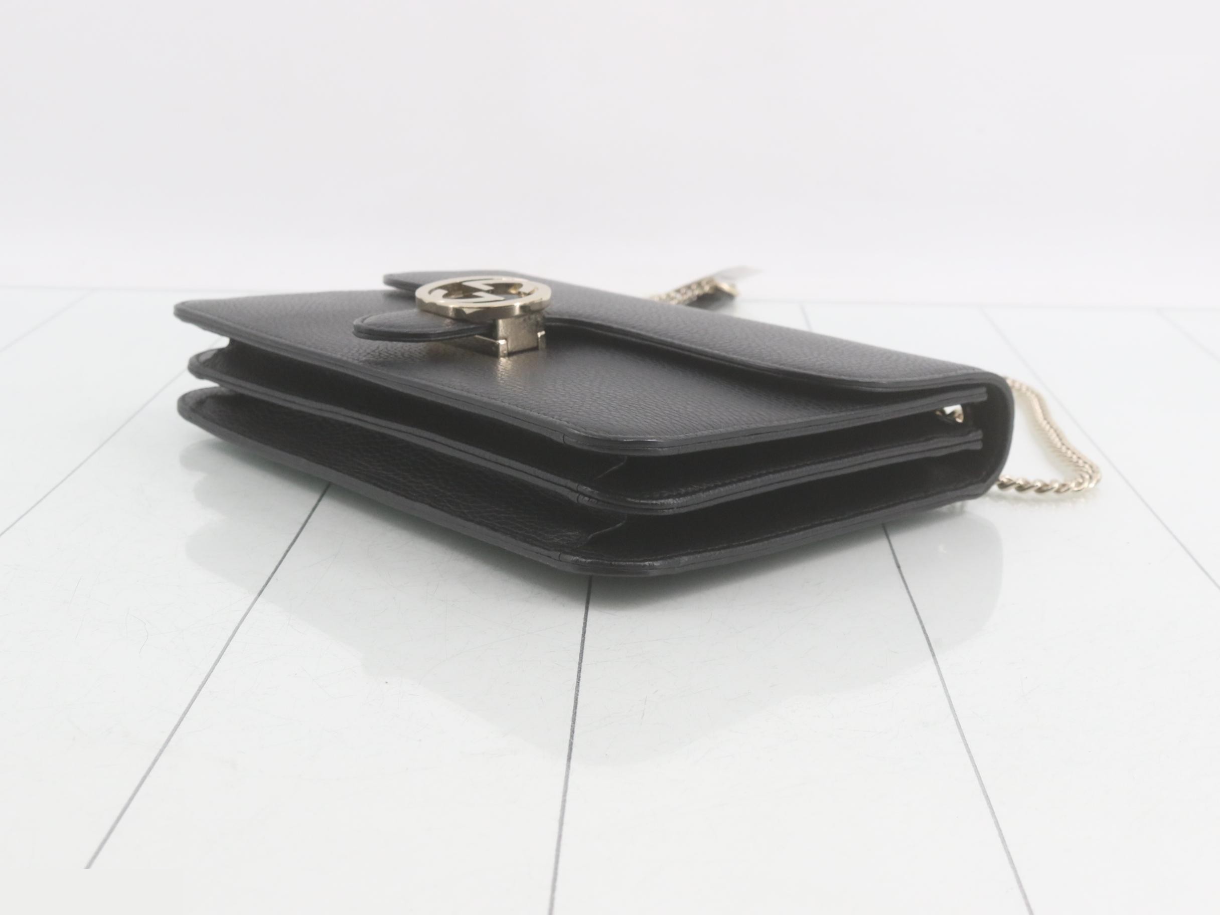 Interlocking Chain Shoulder Bag — view 6