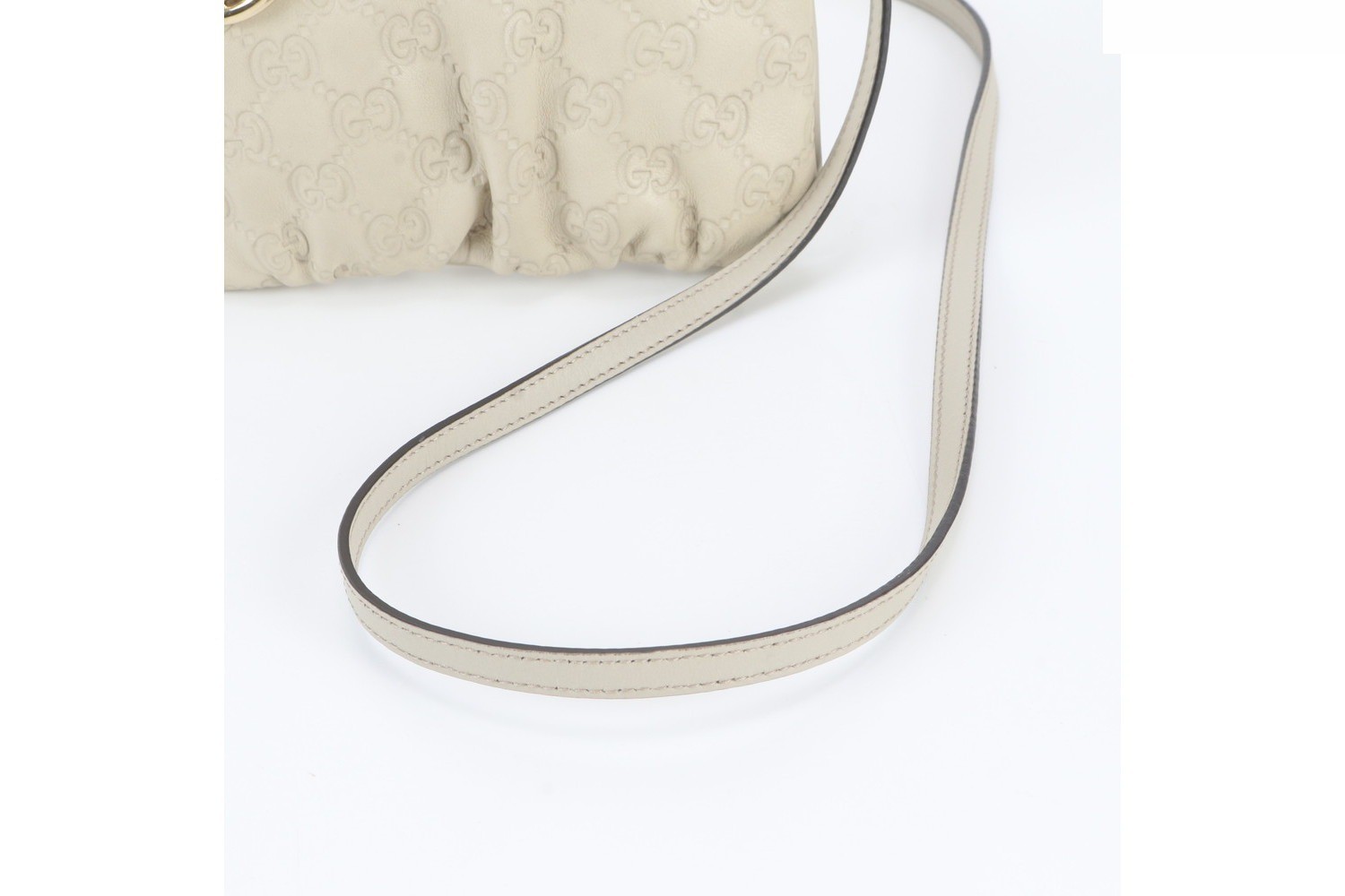 Interlocking G Guccissima 212216 Leather Shoulder Bag — view 2