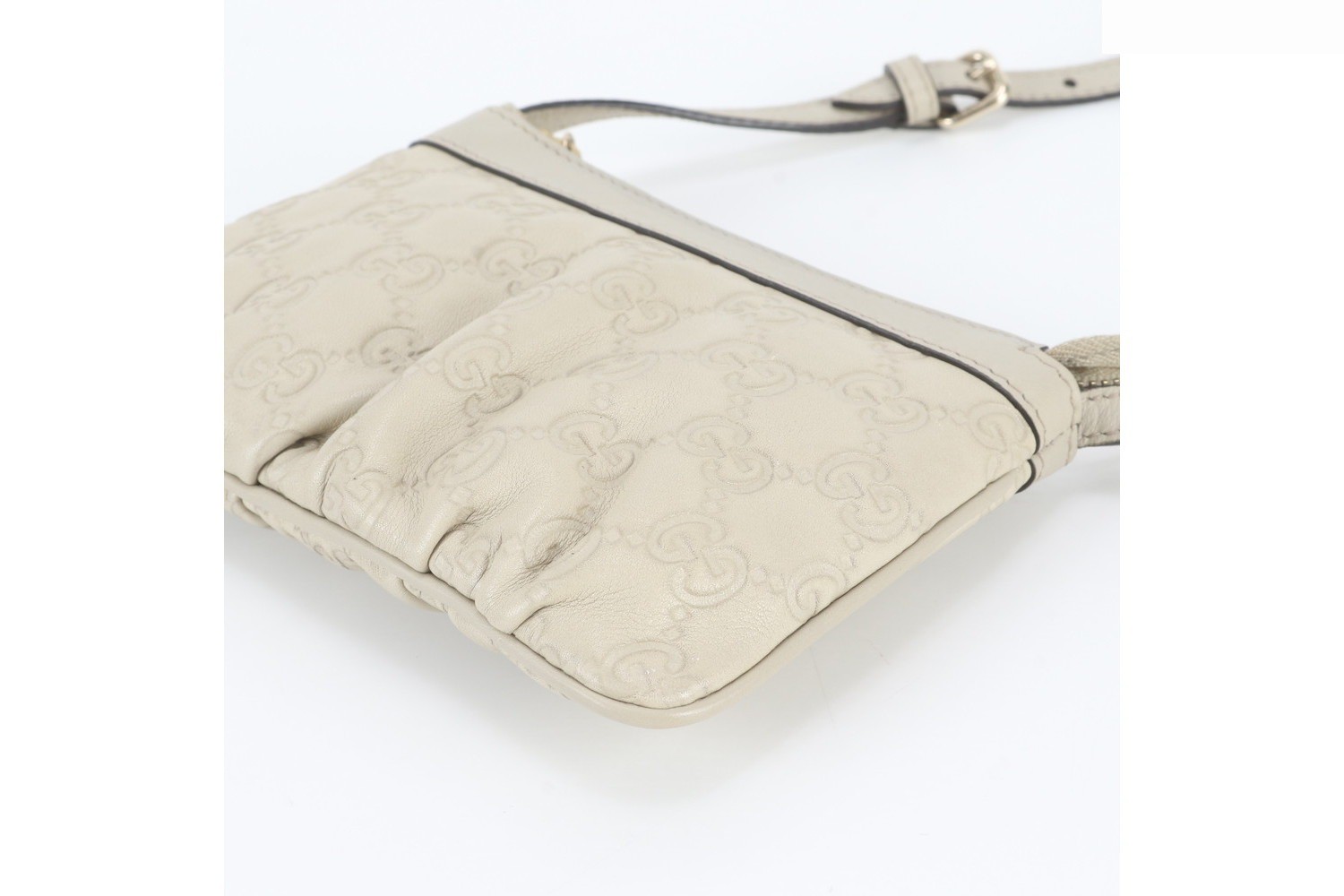 Interlocking G Guccissima 212216 Leather Shoulder Bag — view 4