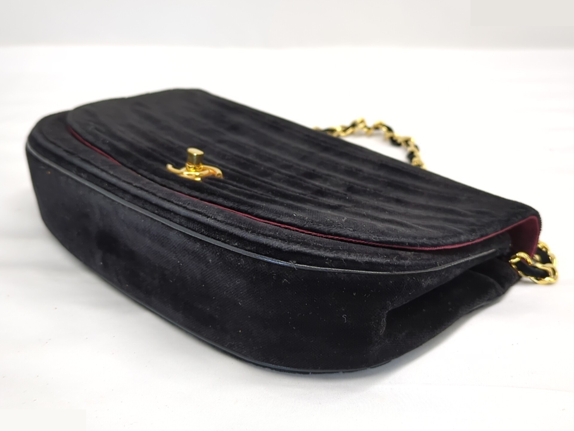Half-moon shoulder bag — view 6
