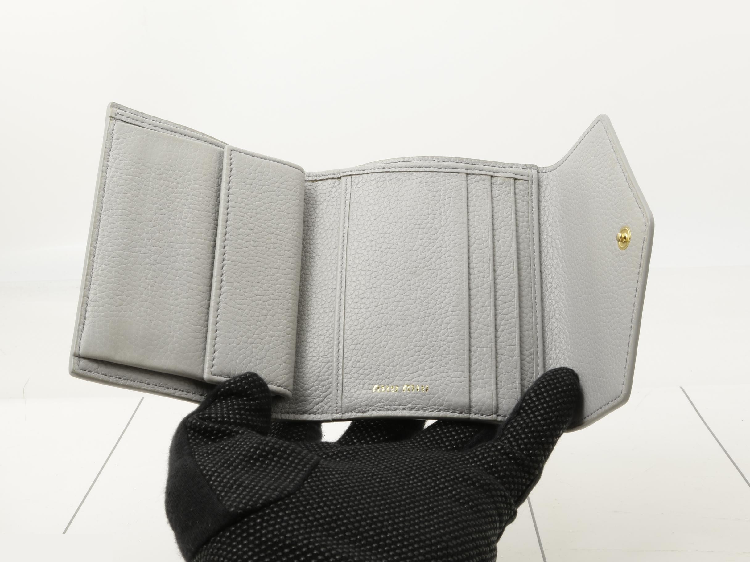 Other lines: Bags and Wallets — view 4