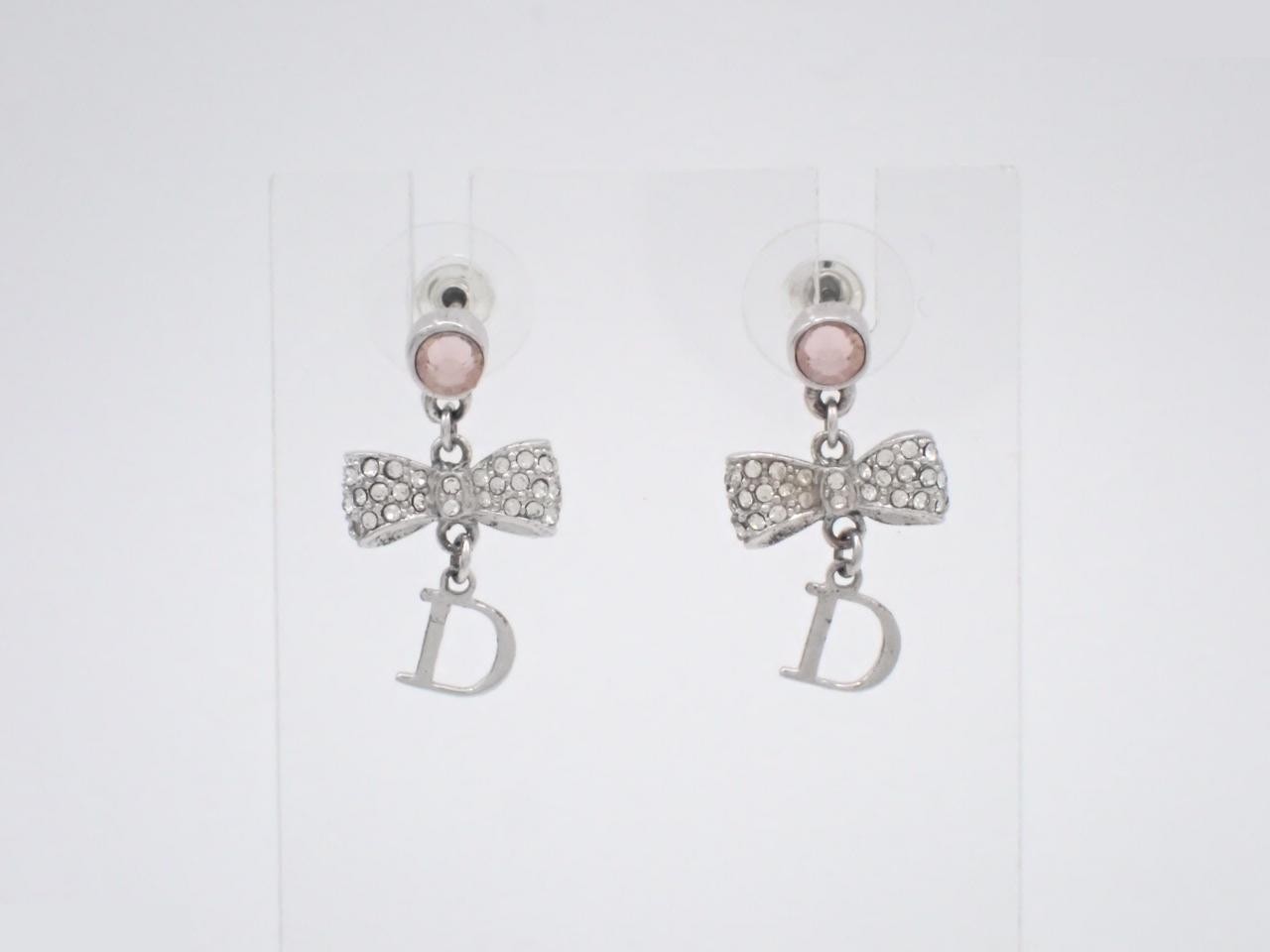 Other lines: Precious metals and earrings