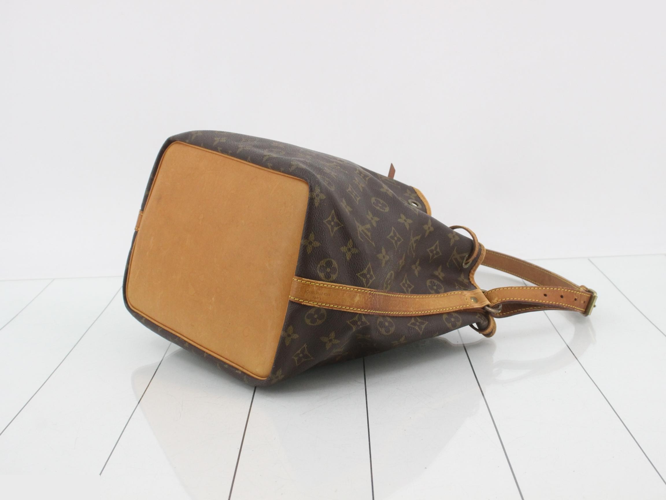 Noe Monogram Shoulder Bag — view 6