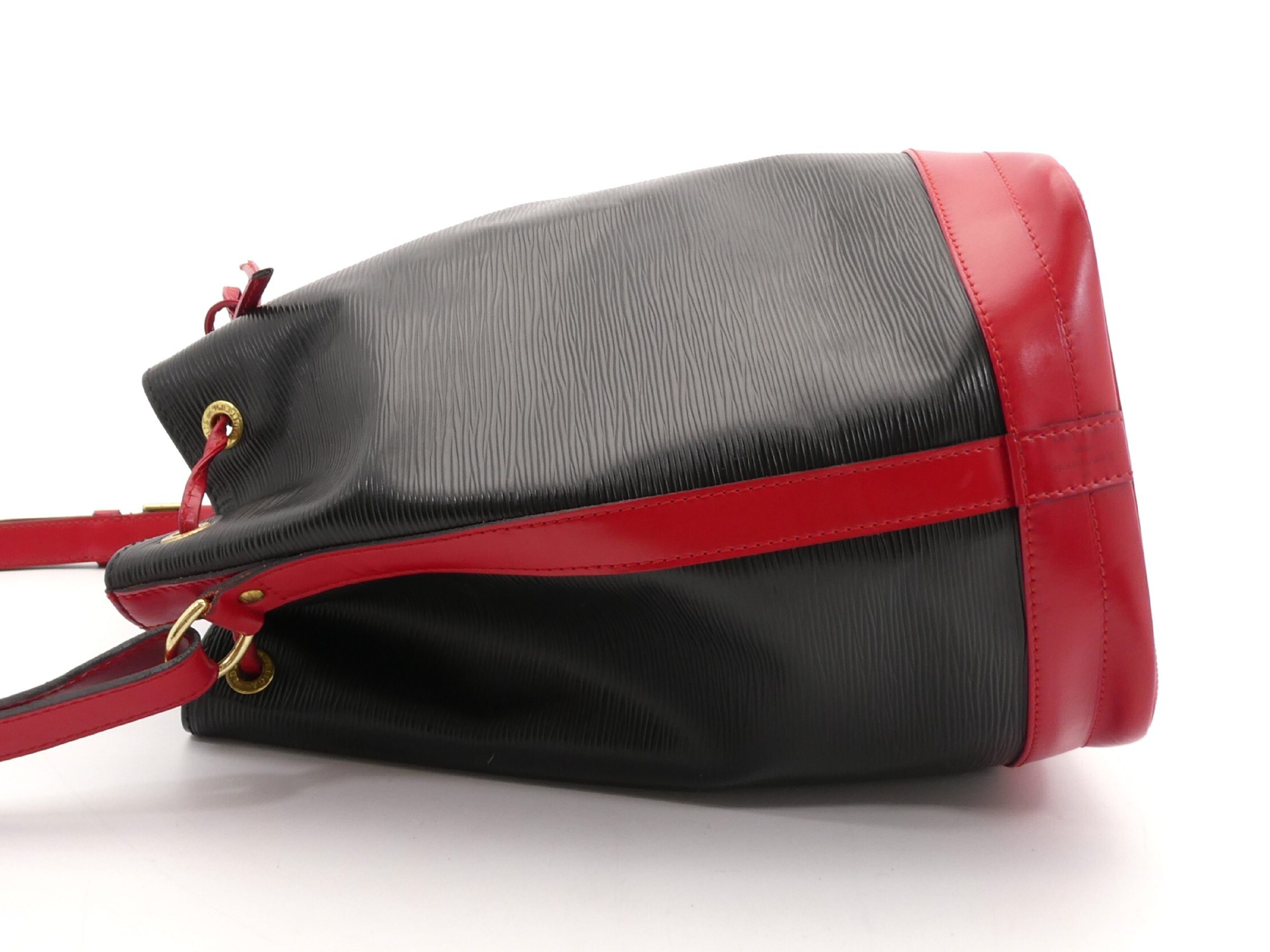 Epi Noé Shoulder Bag — view 3