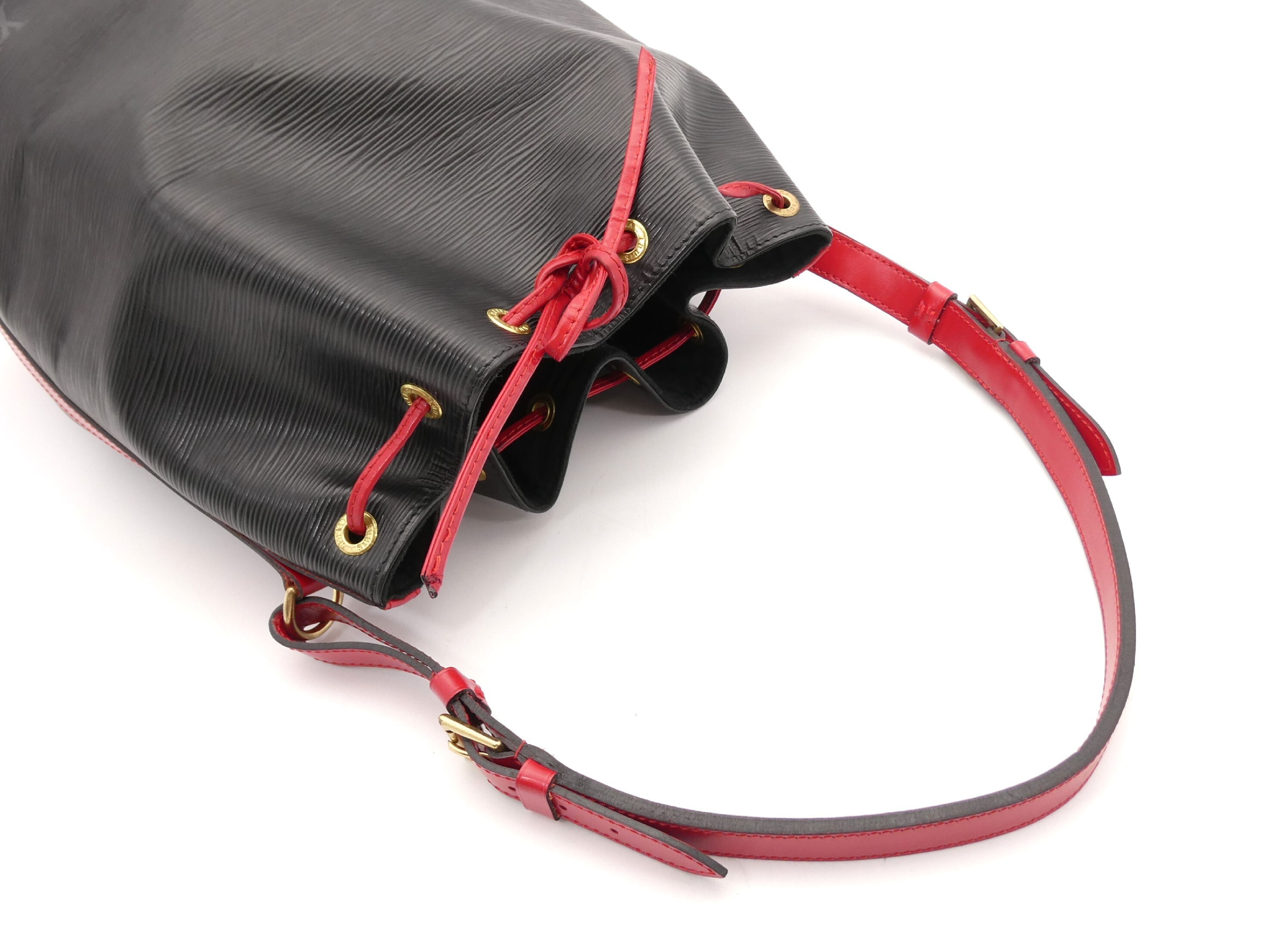 Epi Noé Shoulder Bag — view 6