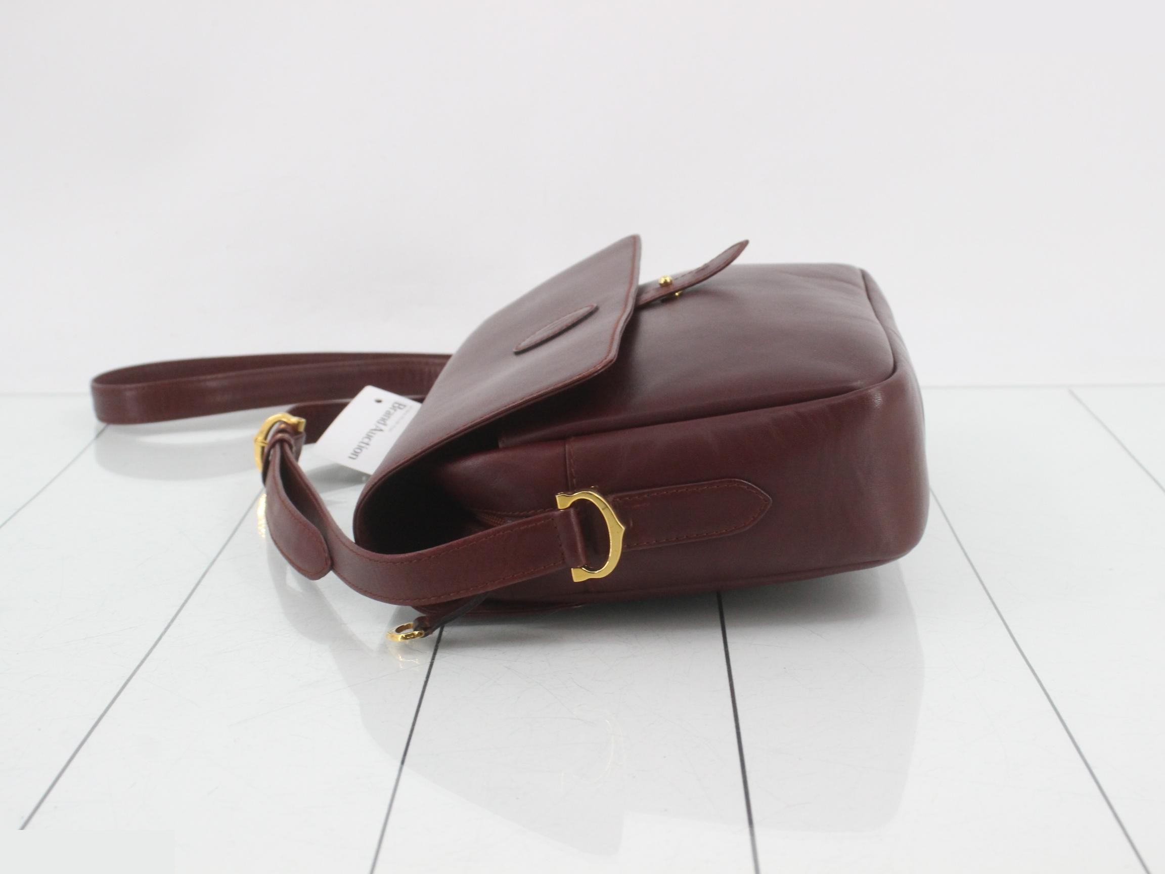 Must Line (Bag) - Shoulder Bag — view 4