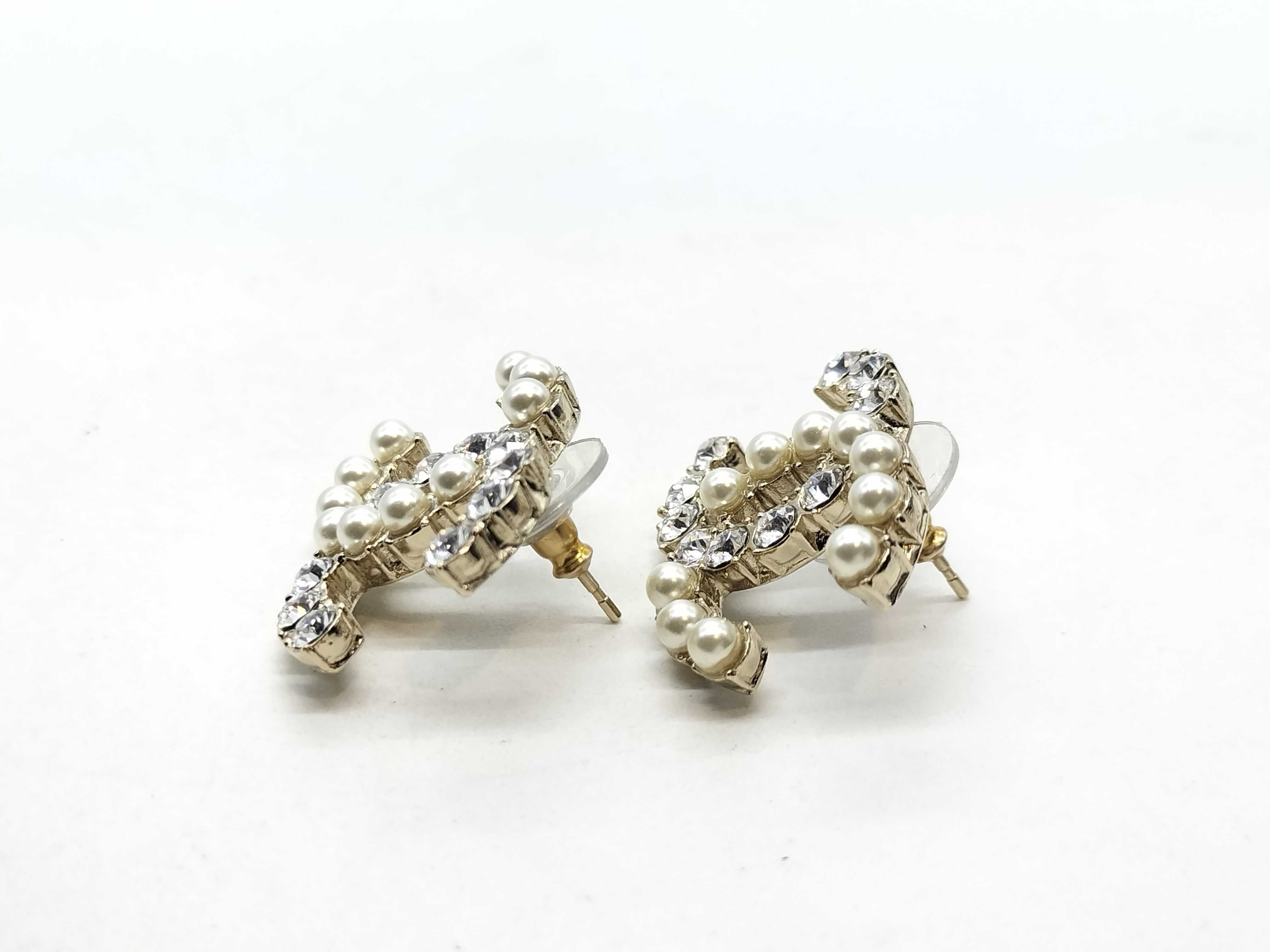 B20B Rhinestone and Faux Pearl Earring Set — view 6