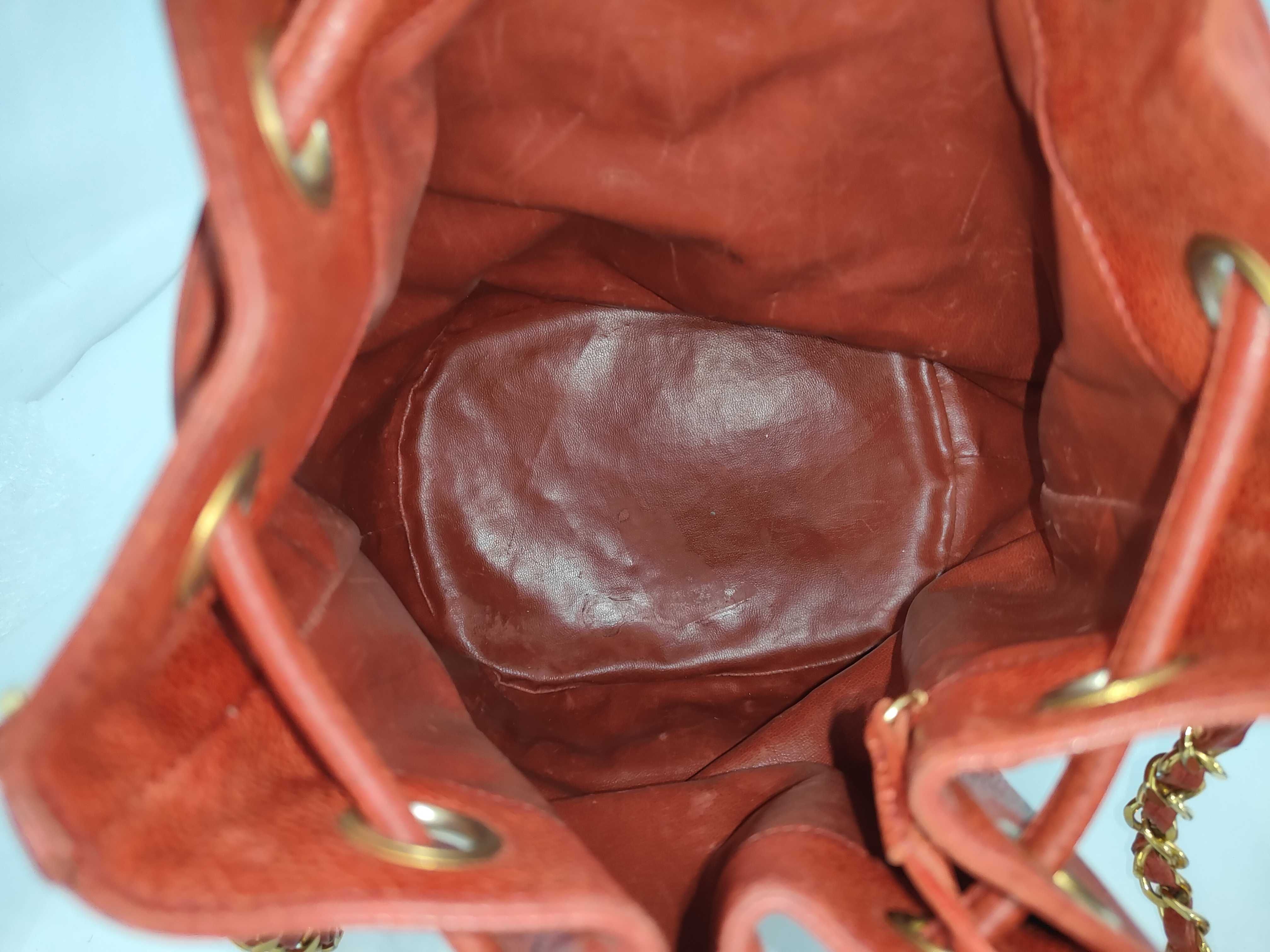Drawstring Bag Triple Coco Caviar Skin Red with Seal Shoulder Bag — view 9