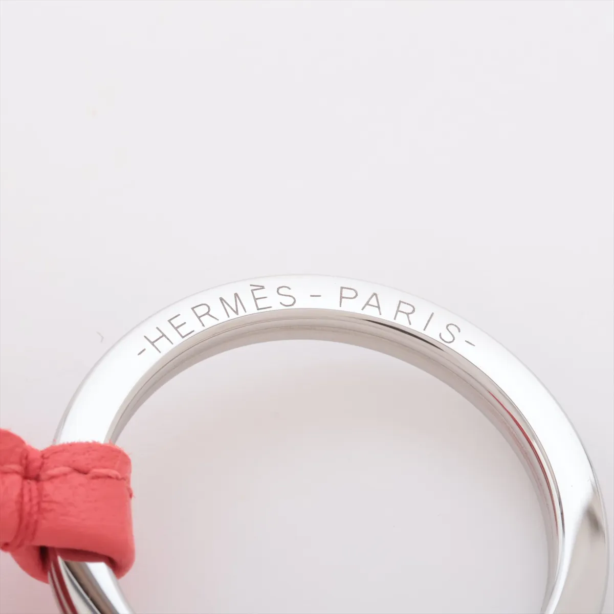 Carmen W: 2024 Charm Agneau Milo Red — view 3