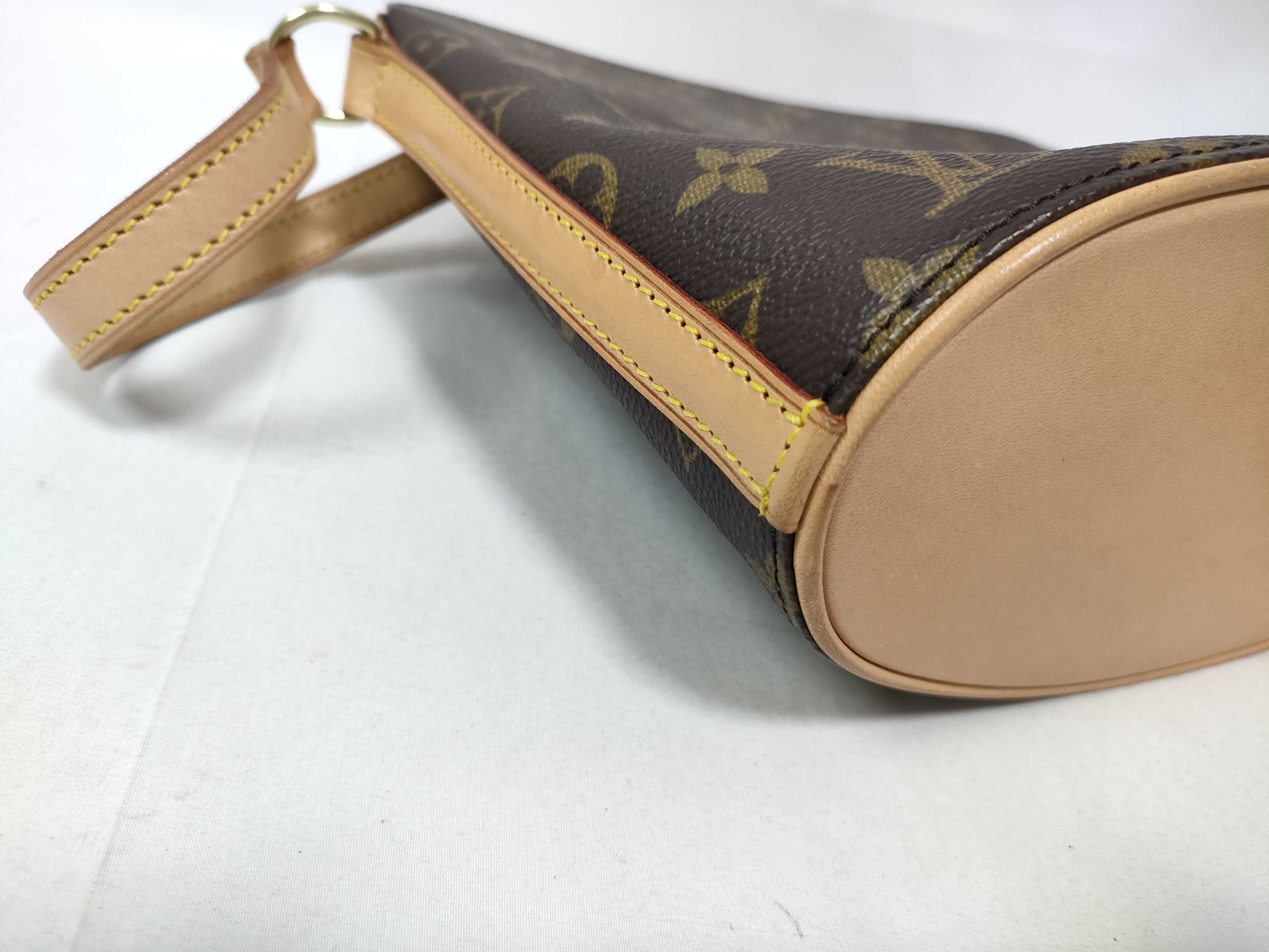 LV Monogram Druot Shoulder Bag — view 5