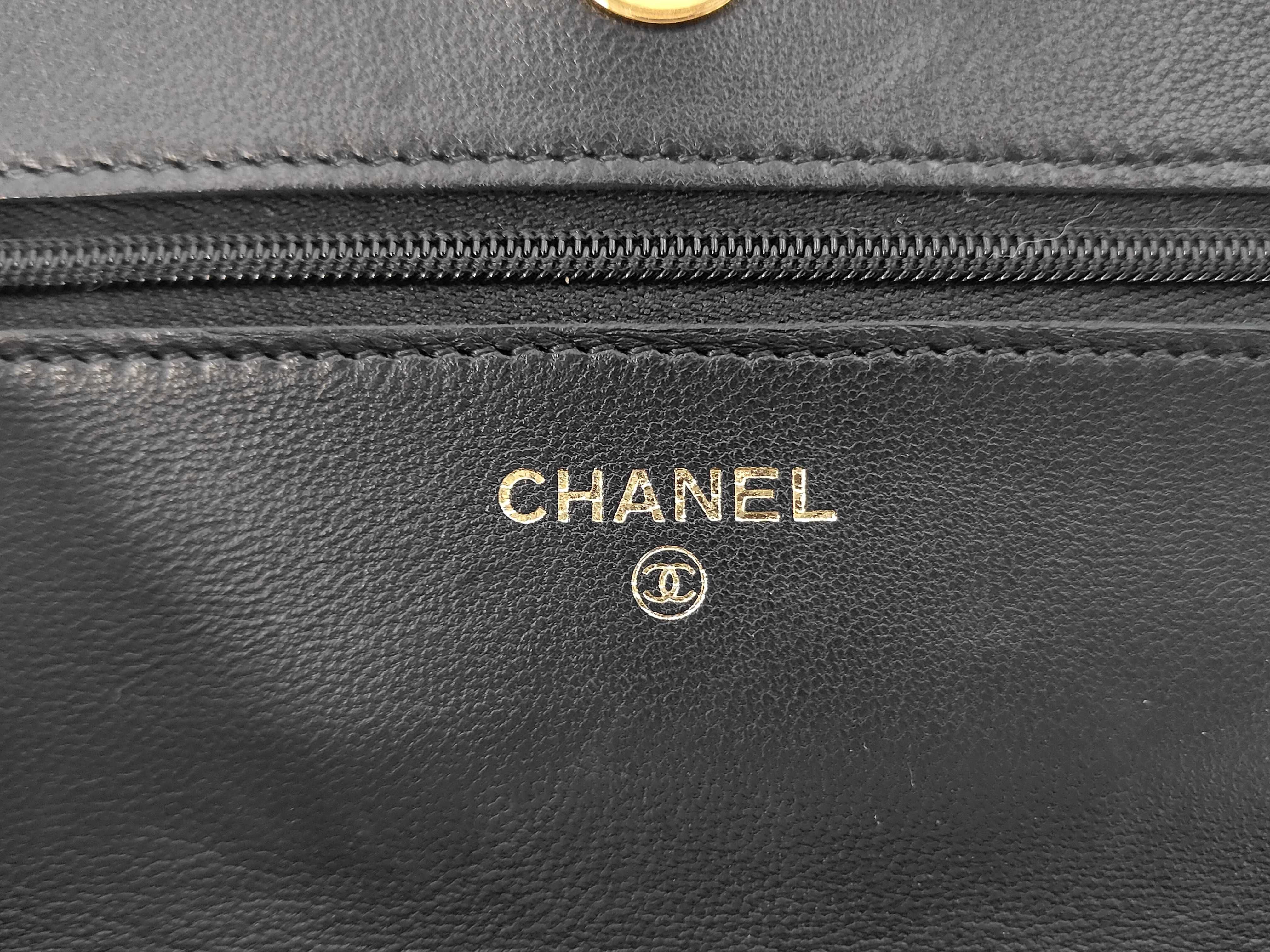 WOC Chain Bag Shoulder Bag — view 12