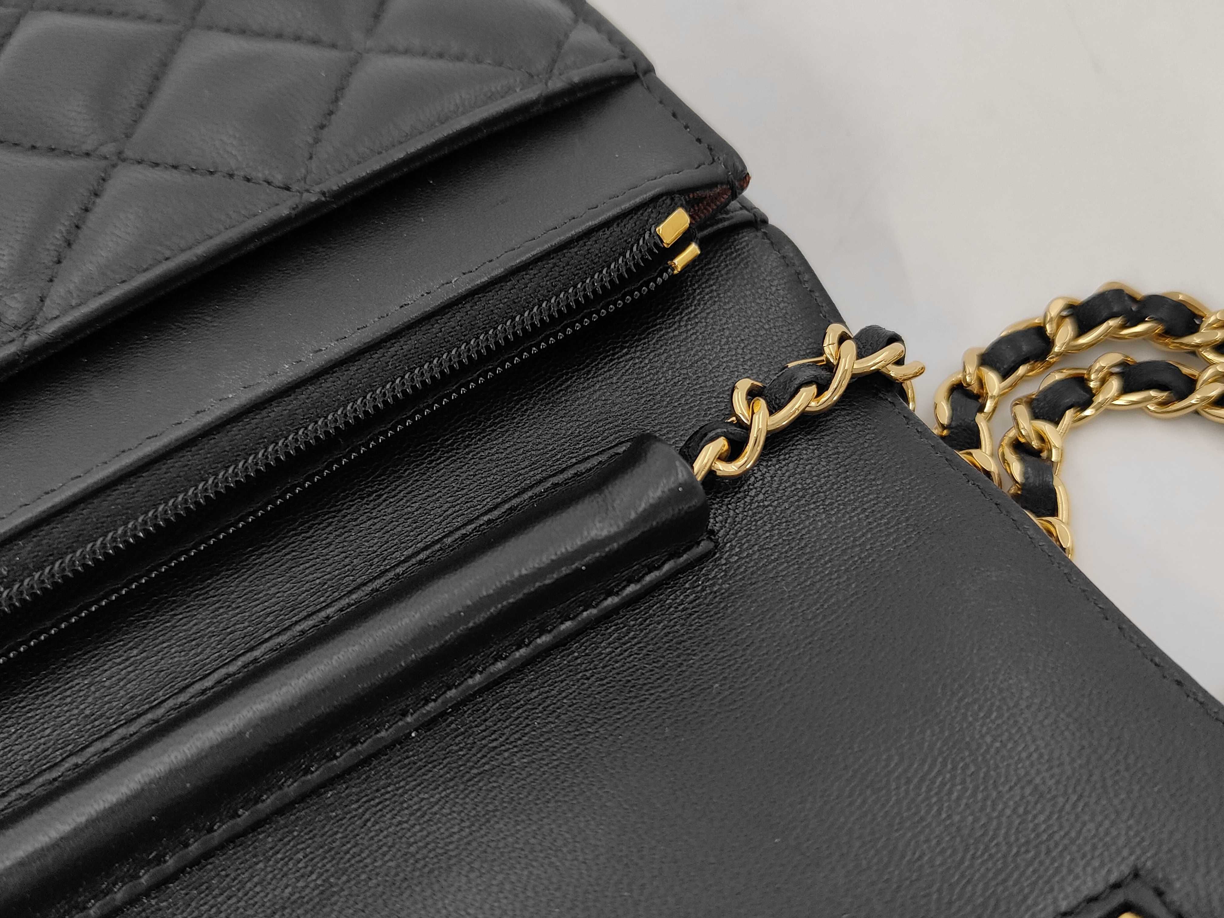 WOC Chain Bag Shoulder Bag — view 8