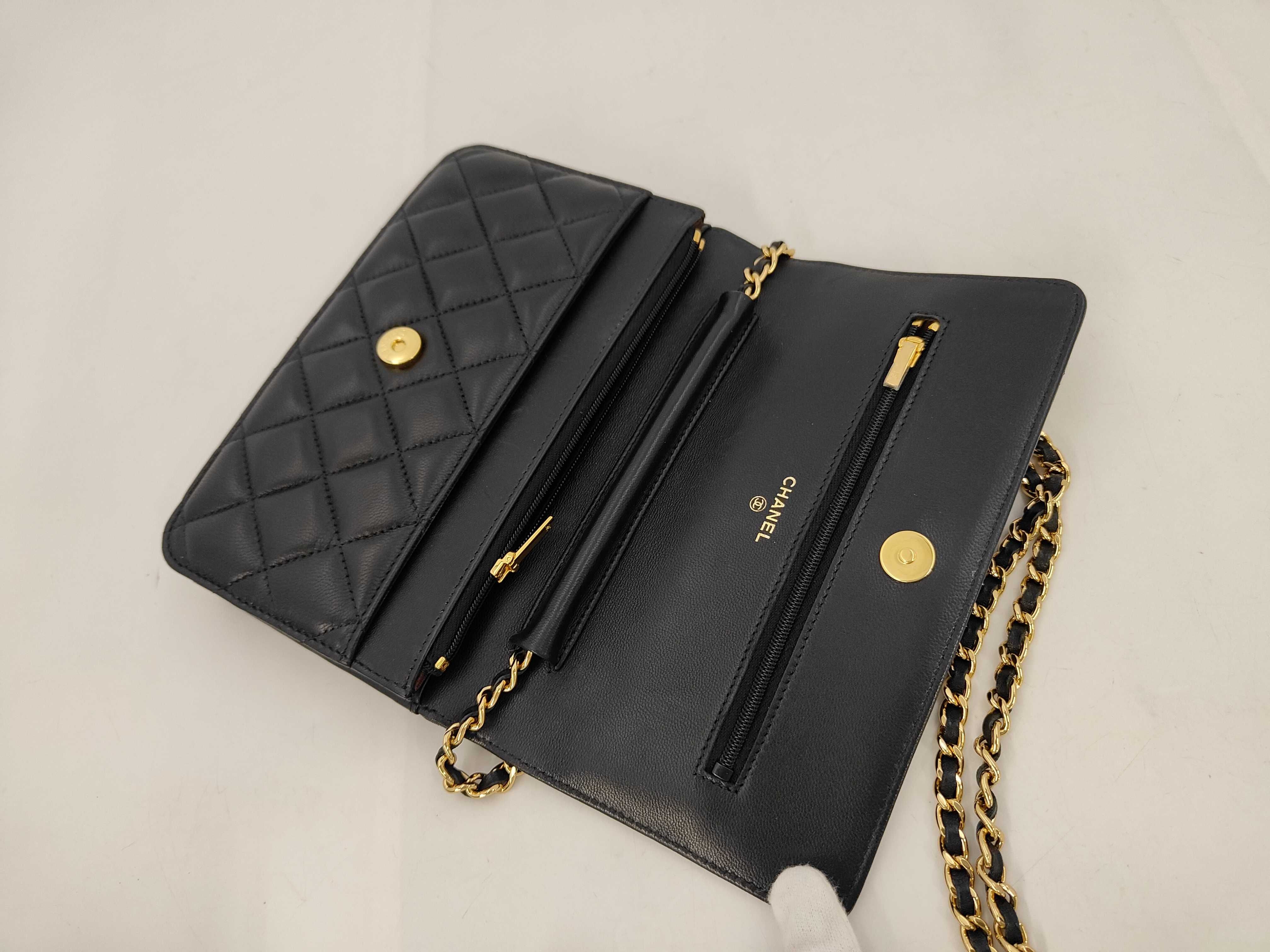 WOC Chain Bag Shoulder Bag — view 9